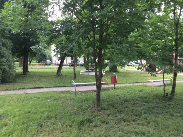 Двухэтажный дом в зелёном дворе, фото 21