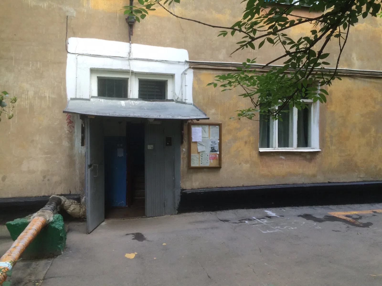 Сталинка с двором и подъездами, фото 6