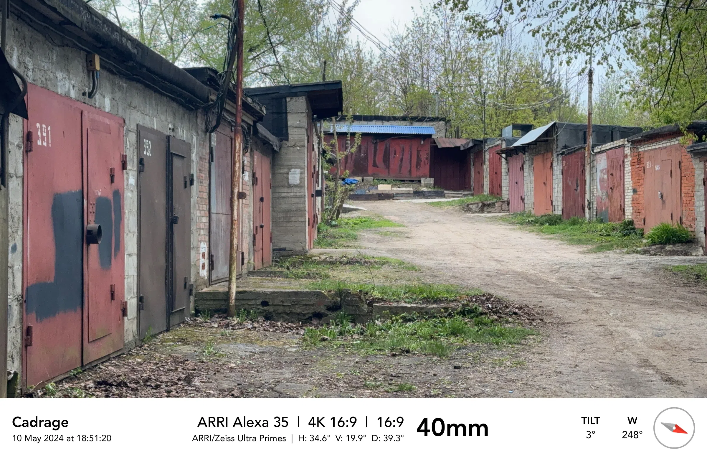 Парк у пруда с мостом, фото 16