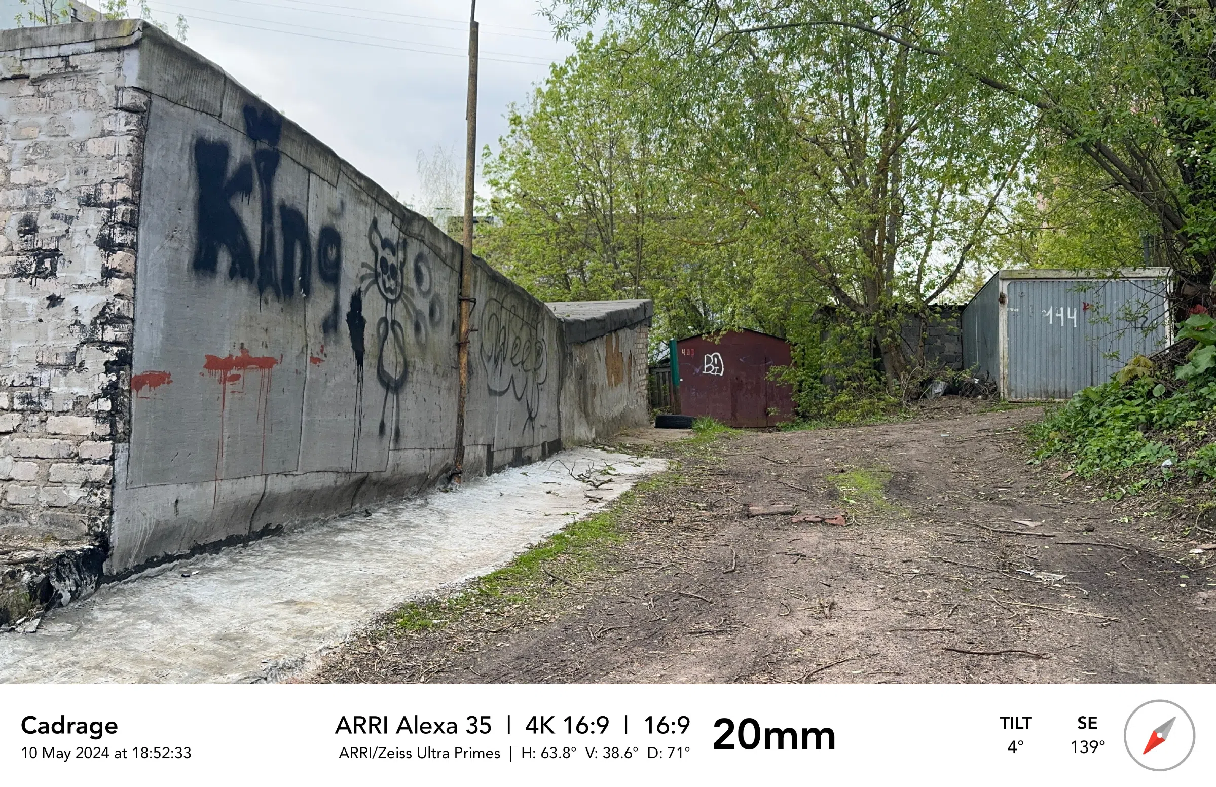 Парк у пруда с мостом, фото 17