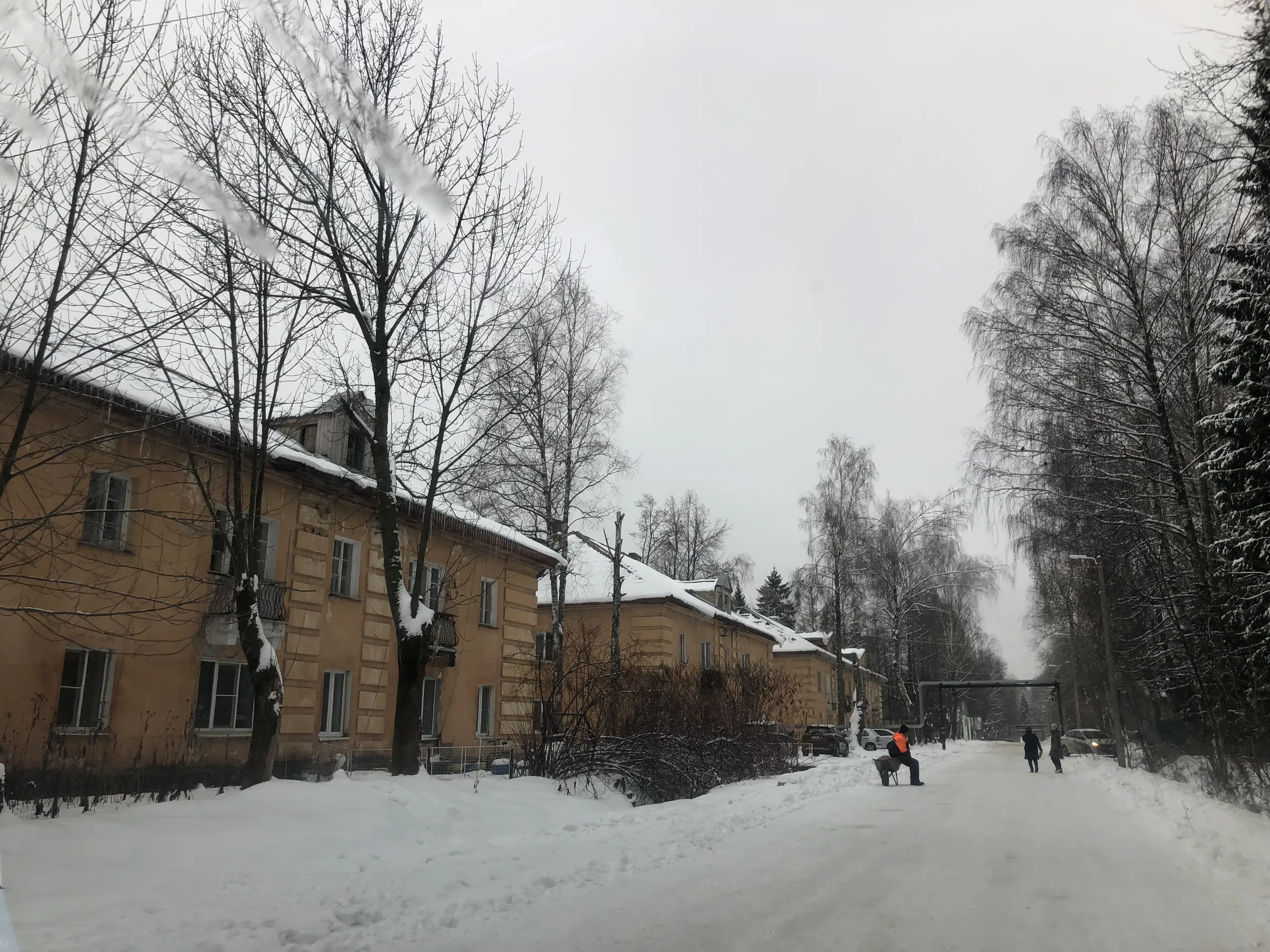 Заброшенный поселок при заводе, фото 1