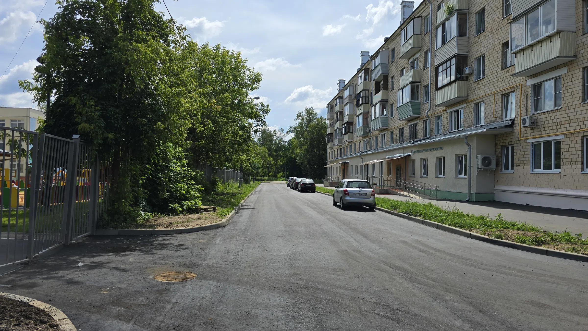 Улица с широким газоном, фото 24