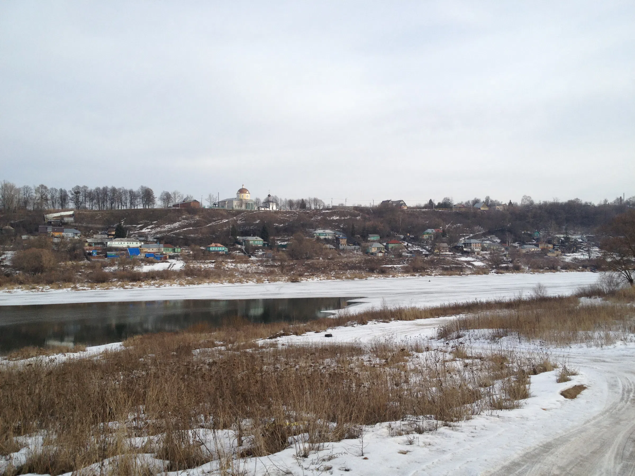 Дача у реки с храмом, фото 4