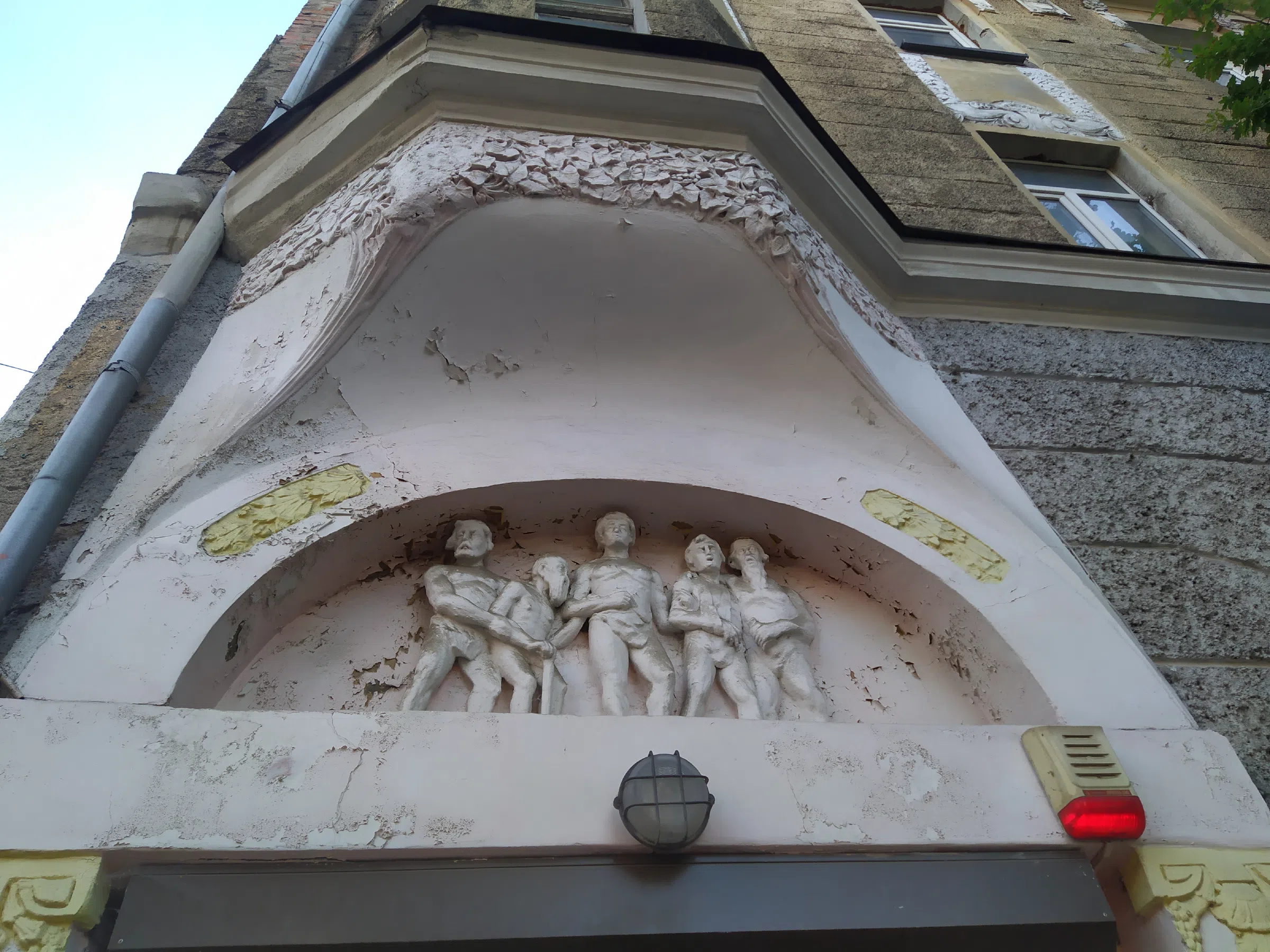 Старинная улица с мостовой, фото 22