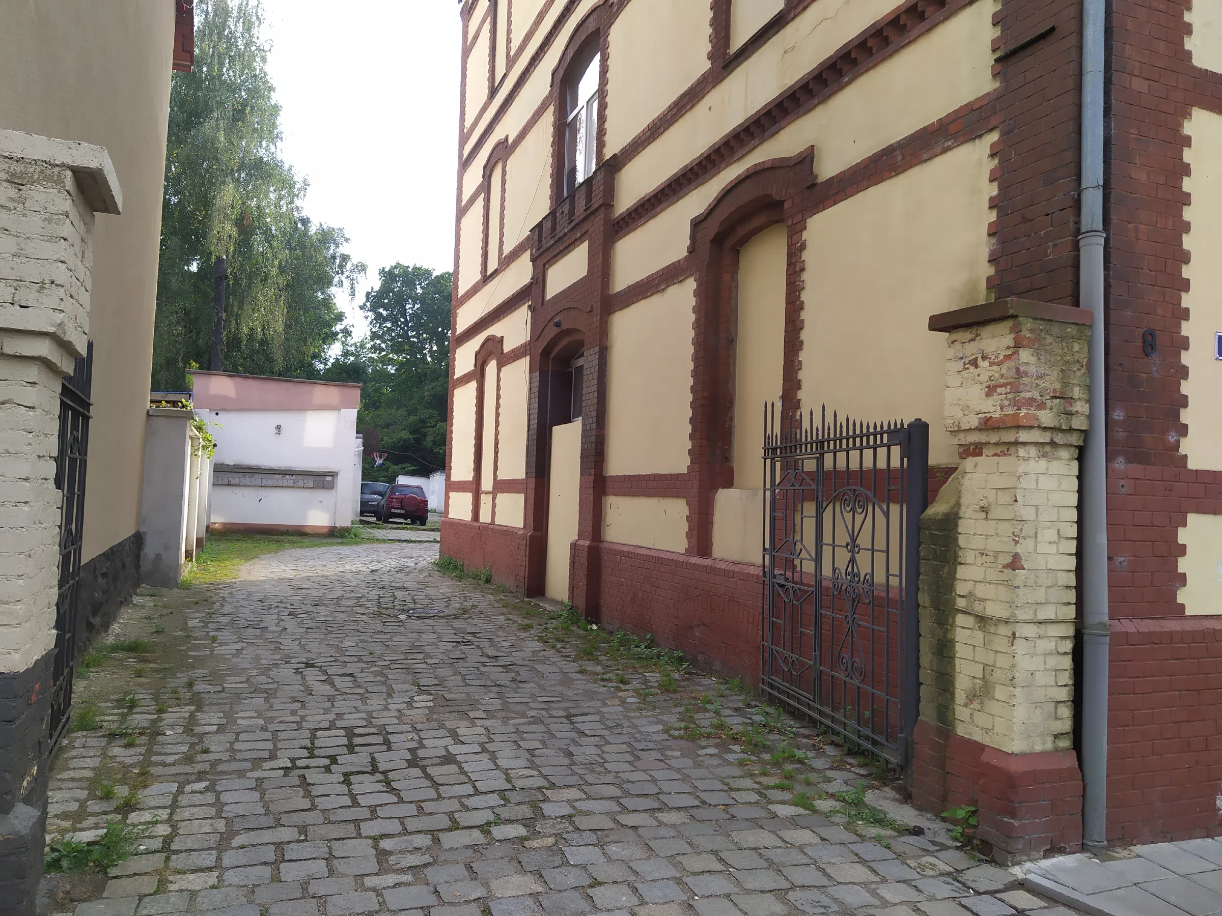 Старинная улица с мостовой, фото 13