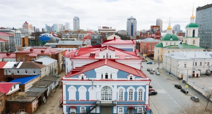 Голубой исторический особняк, фото 1