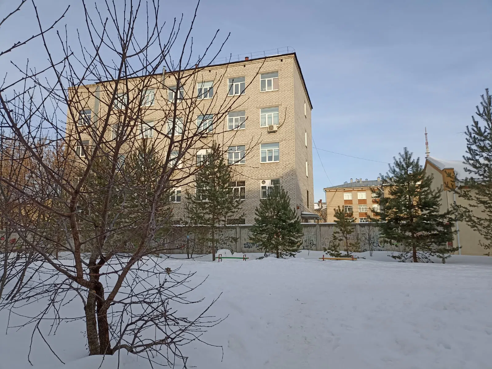 Квартира в панельке с треугольным эркерным балконом, фото 2