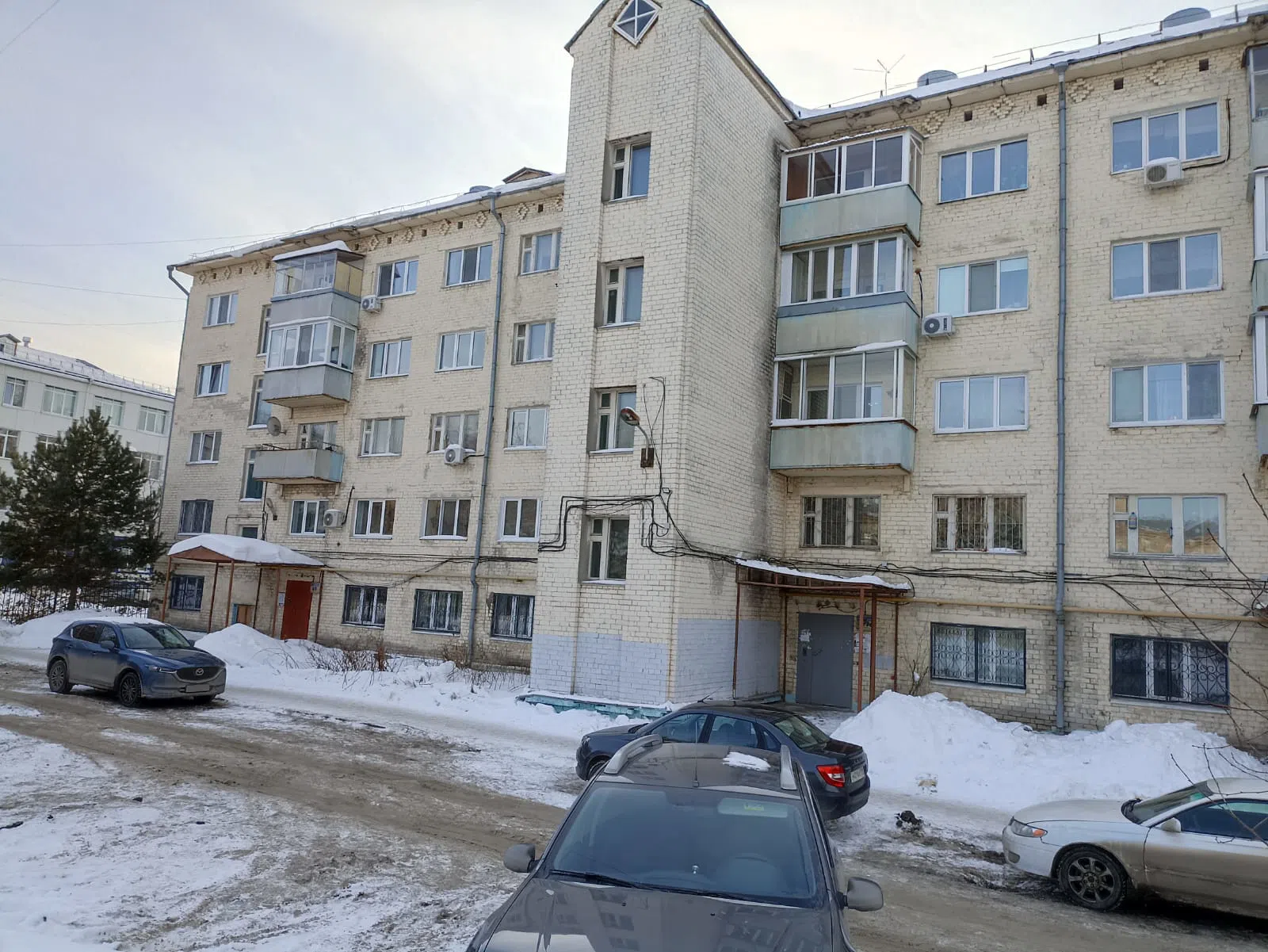 Квартира в панельке с треугольным эркерным балконом, фото 3