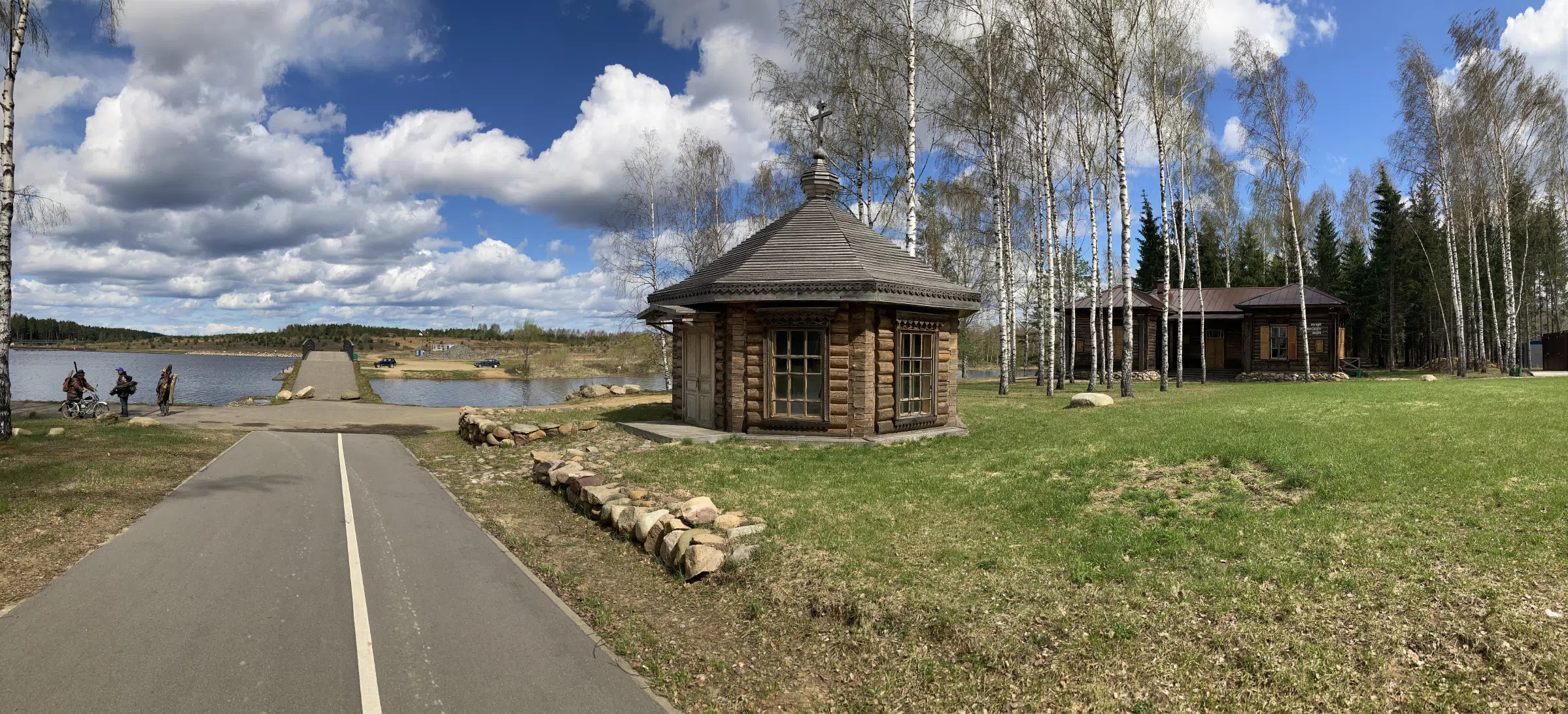 Деревенский уголок у озера, фото 1