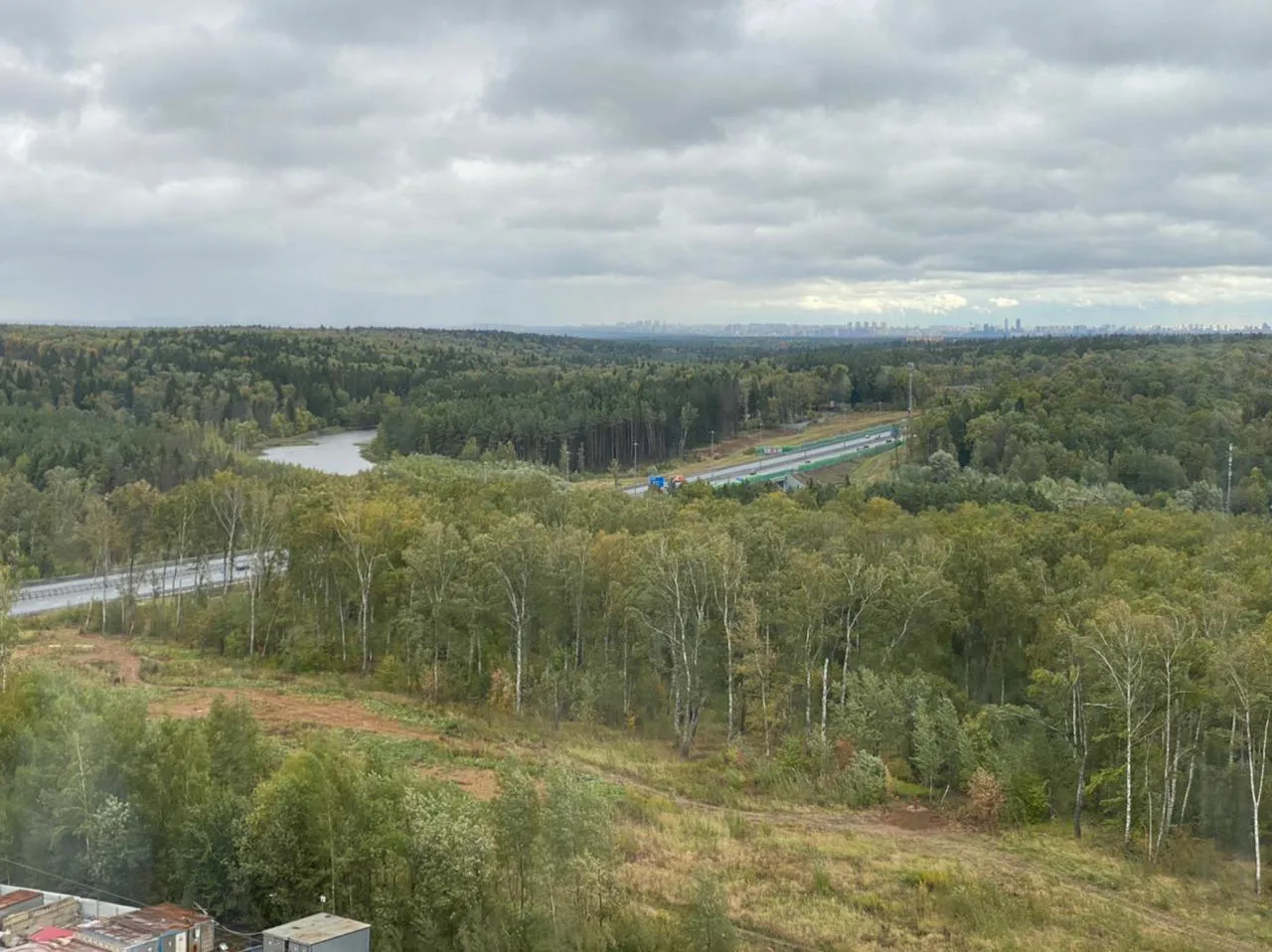 Новостройка с высокими окнами, фото 13