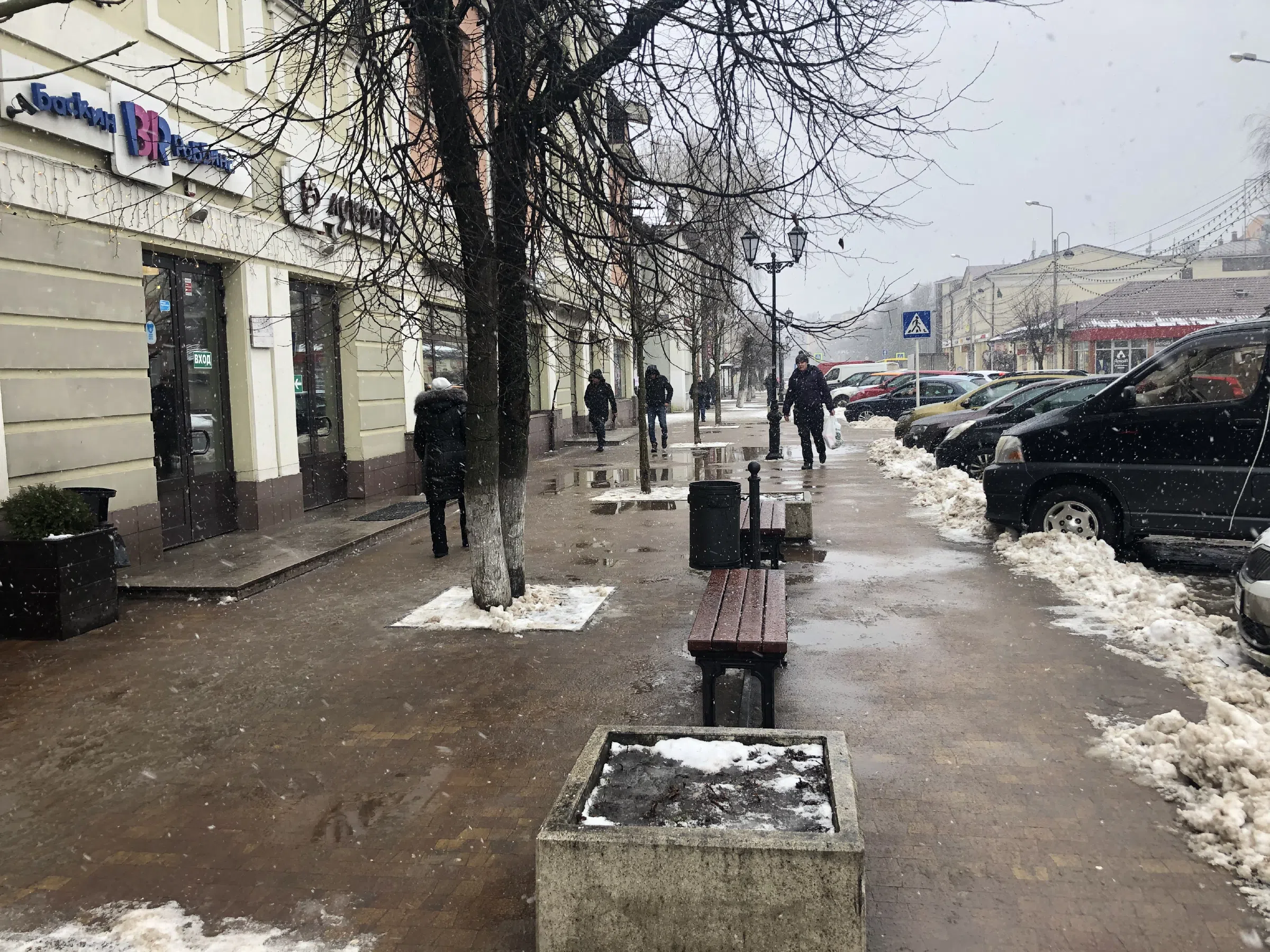 улица с эклектичной застройкой, фото 17