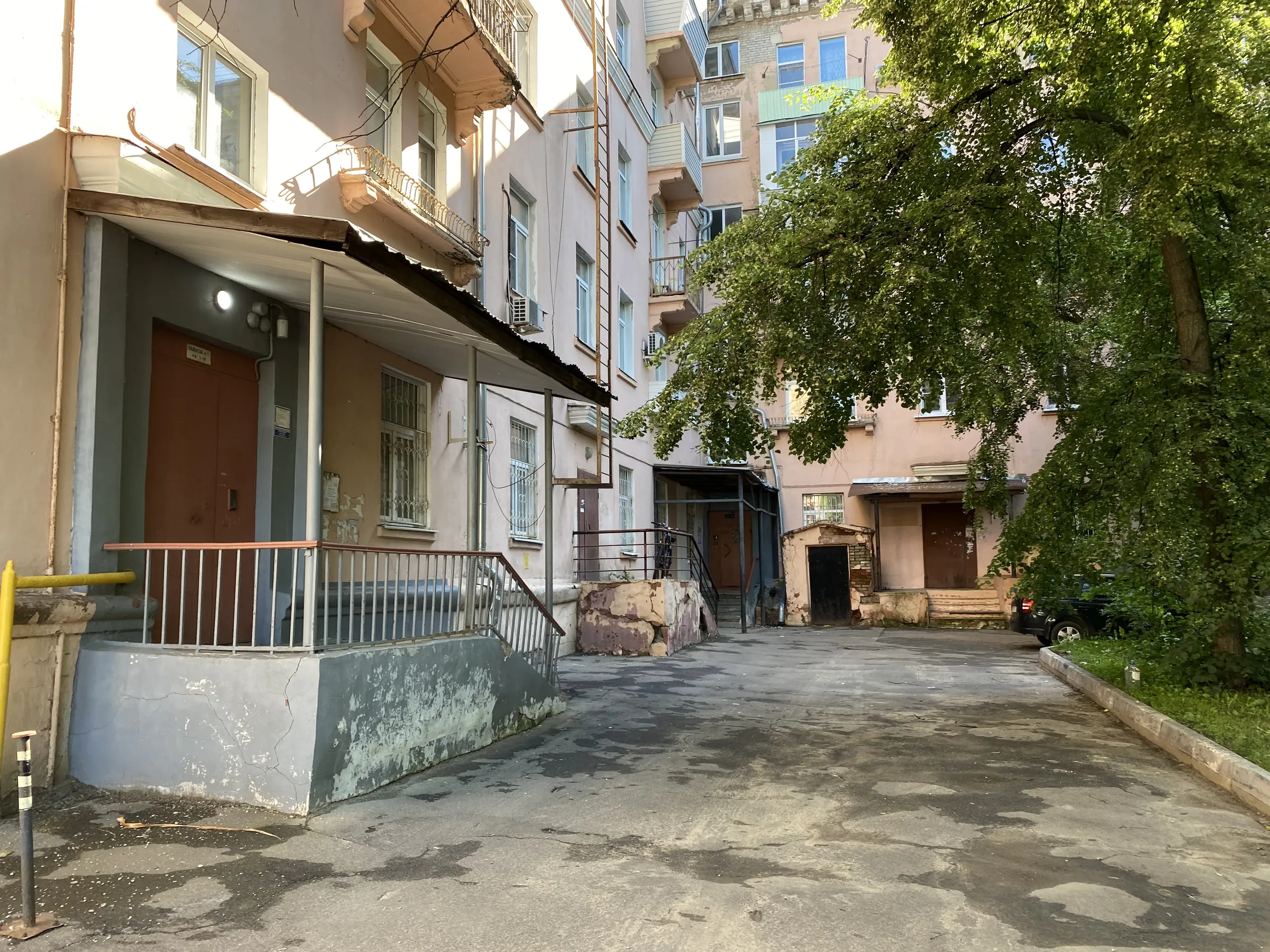 Сталинка с уютным двором, фото 5