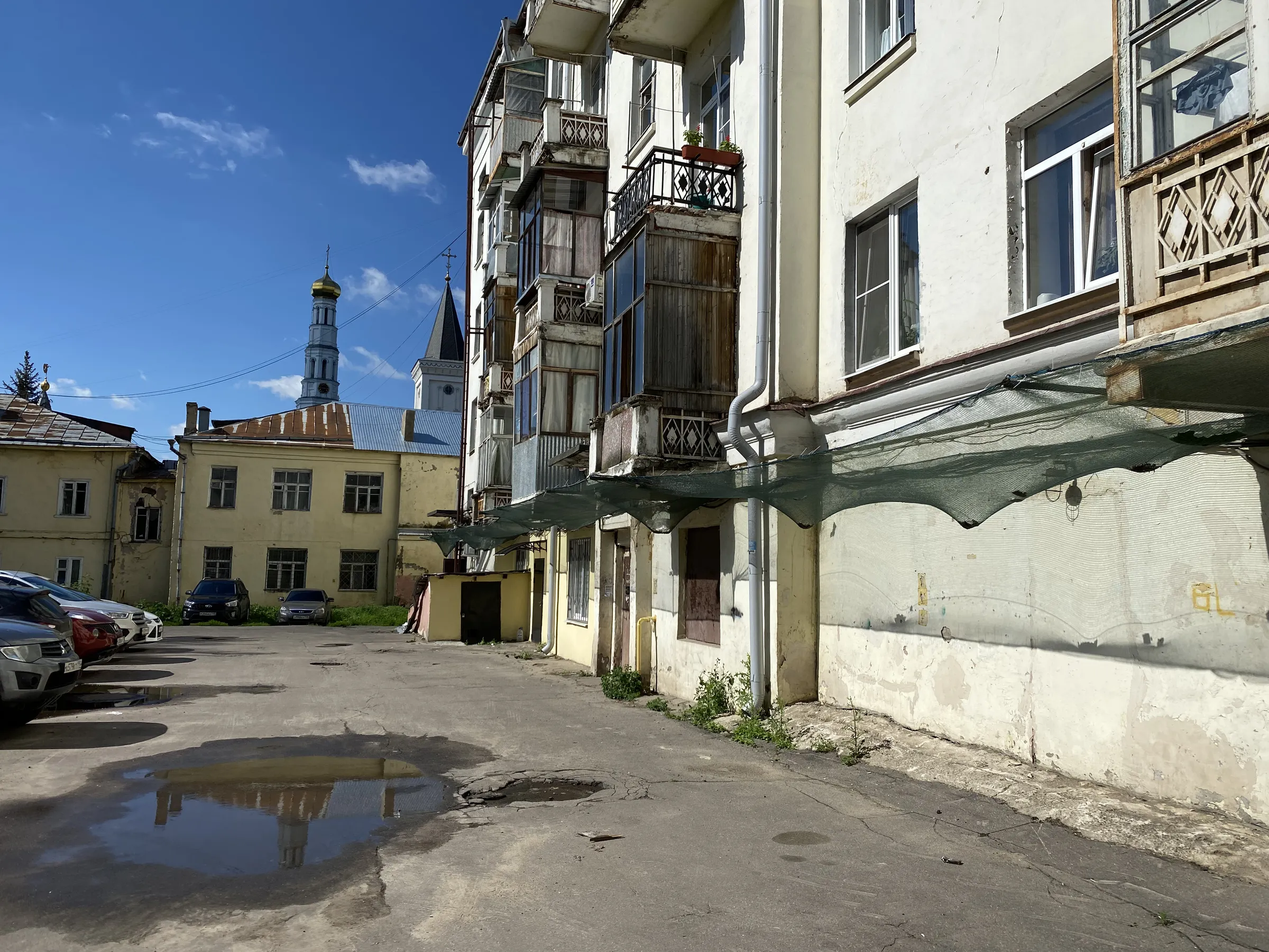 Сталинка с двором и прудом, фото 10