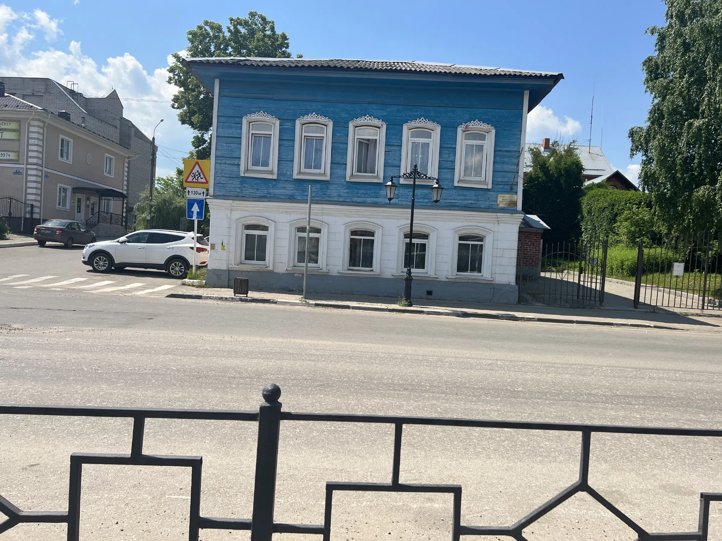 Изба с резными наличниками, фото 12