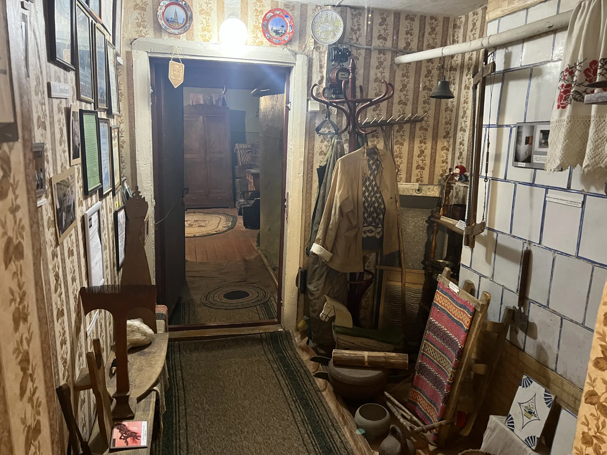 Изба с резными наличниками, фото 23