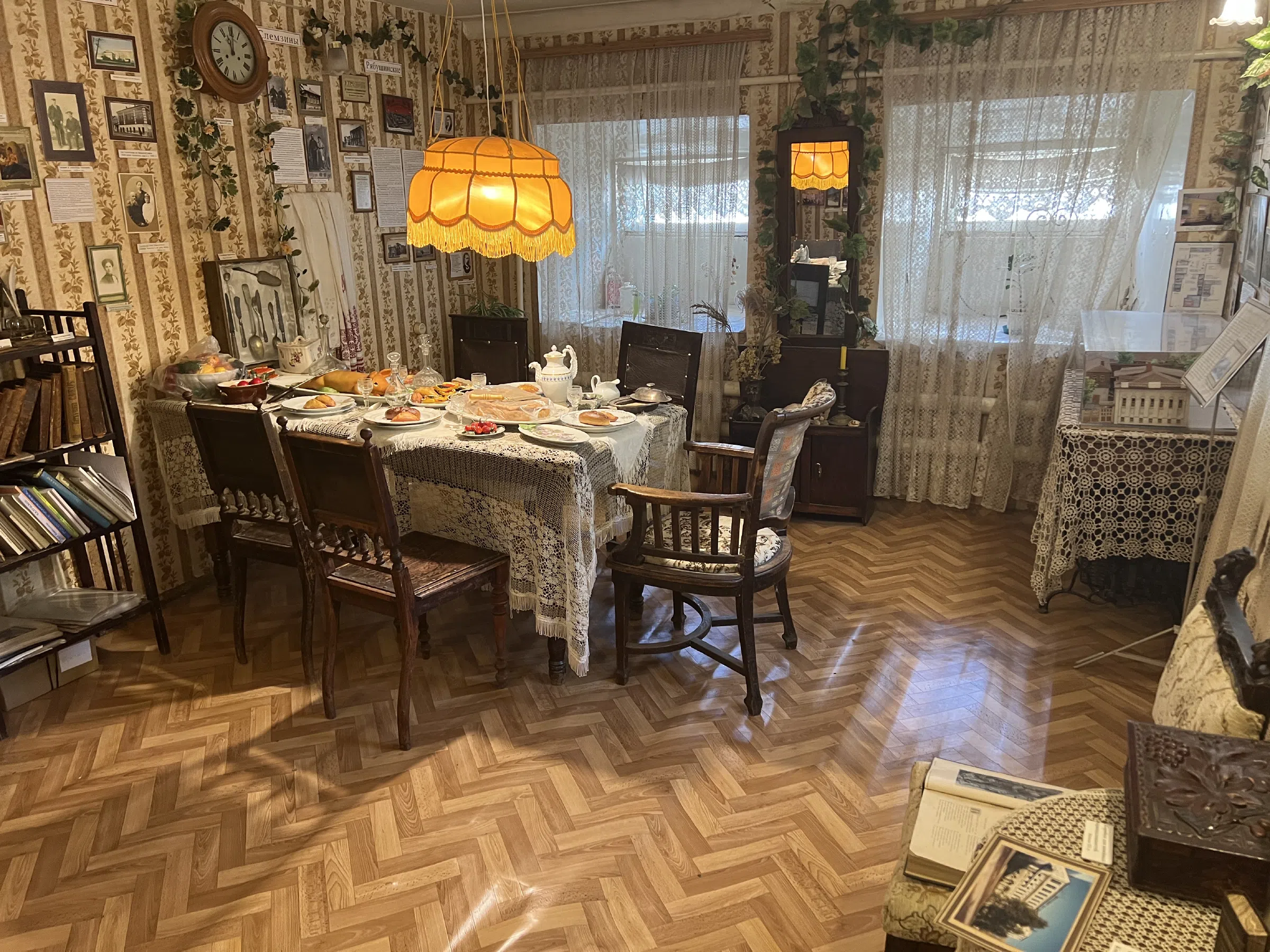 Изба с резными наличниками, фото 18