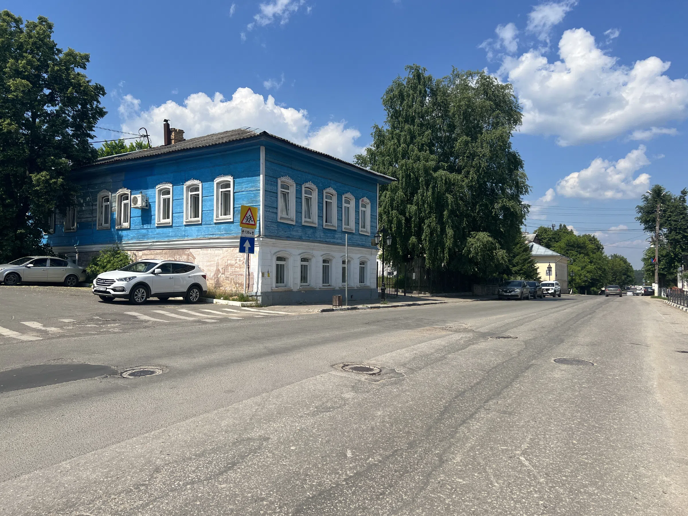 Изба с резными наличниками, фото 11