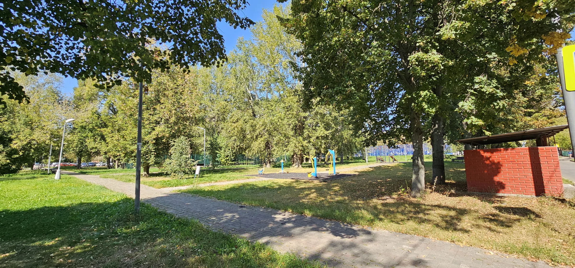 Памятник в парке, фото 9