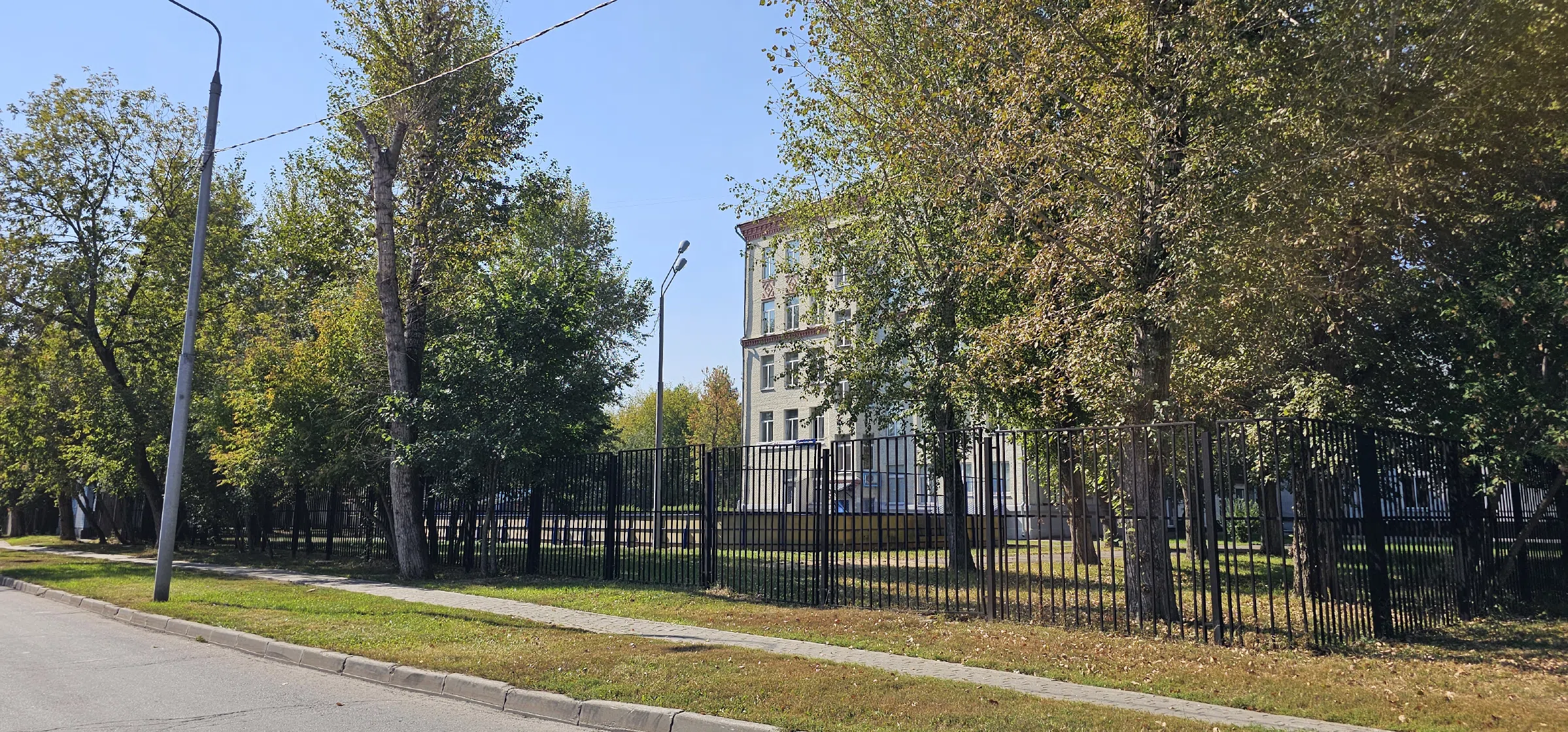Памятник в парке, фото 19