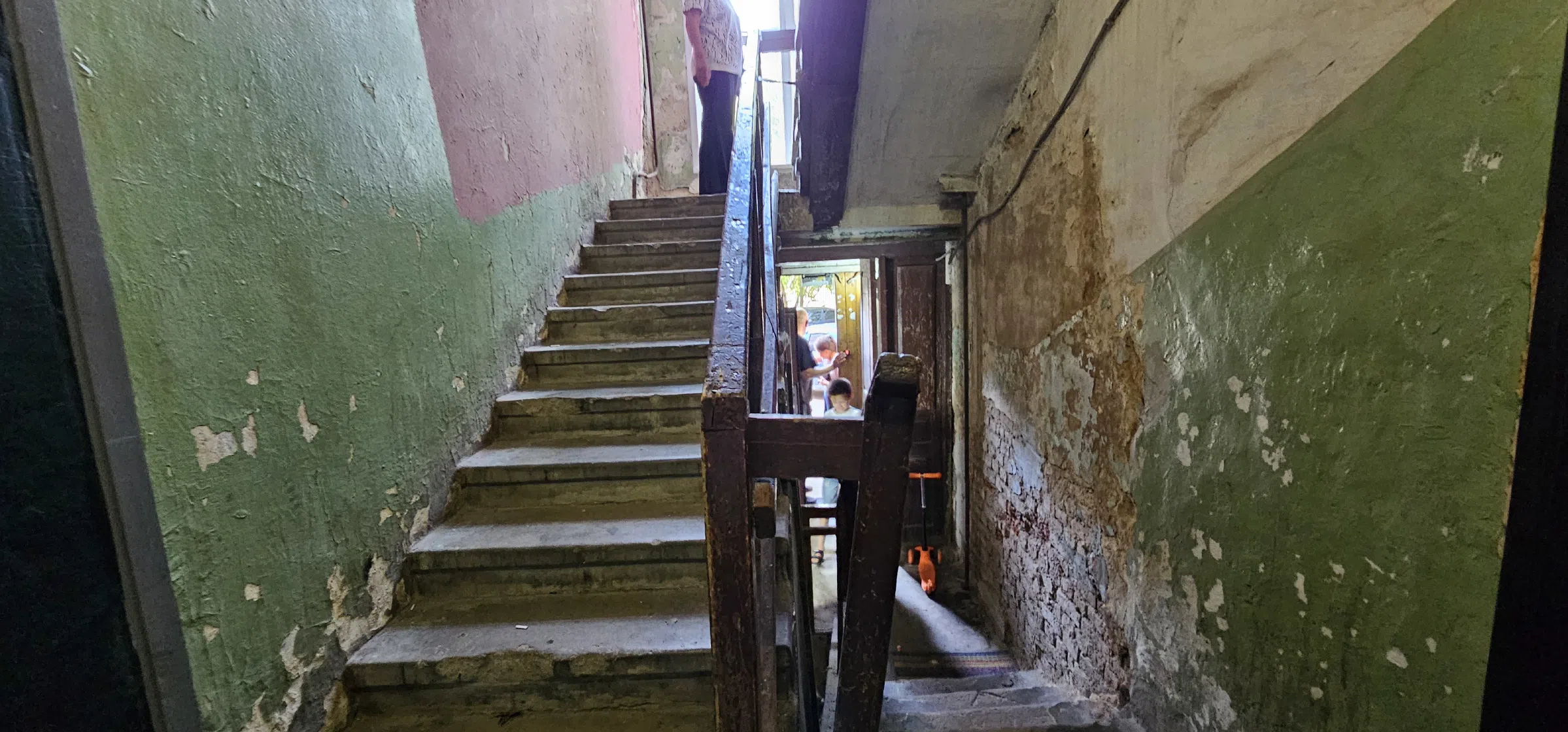 Угловая сталинка с видом, фото 1