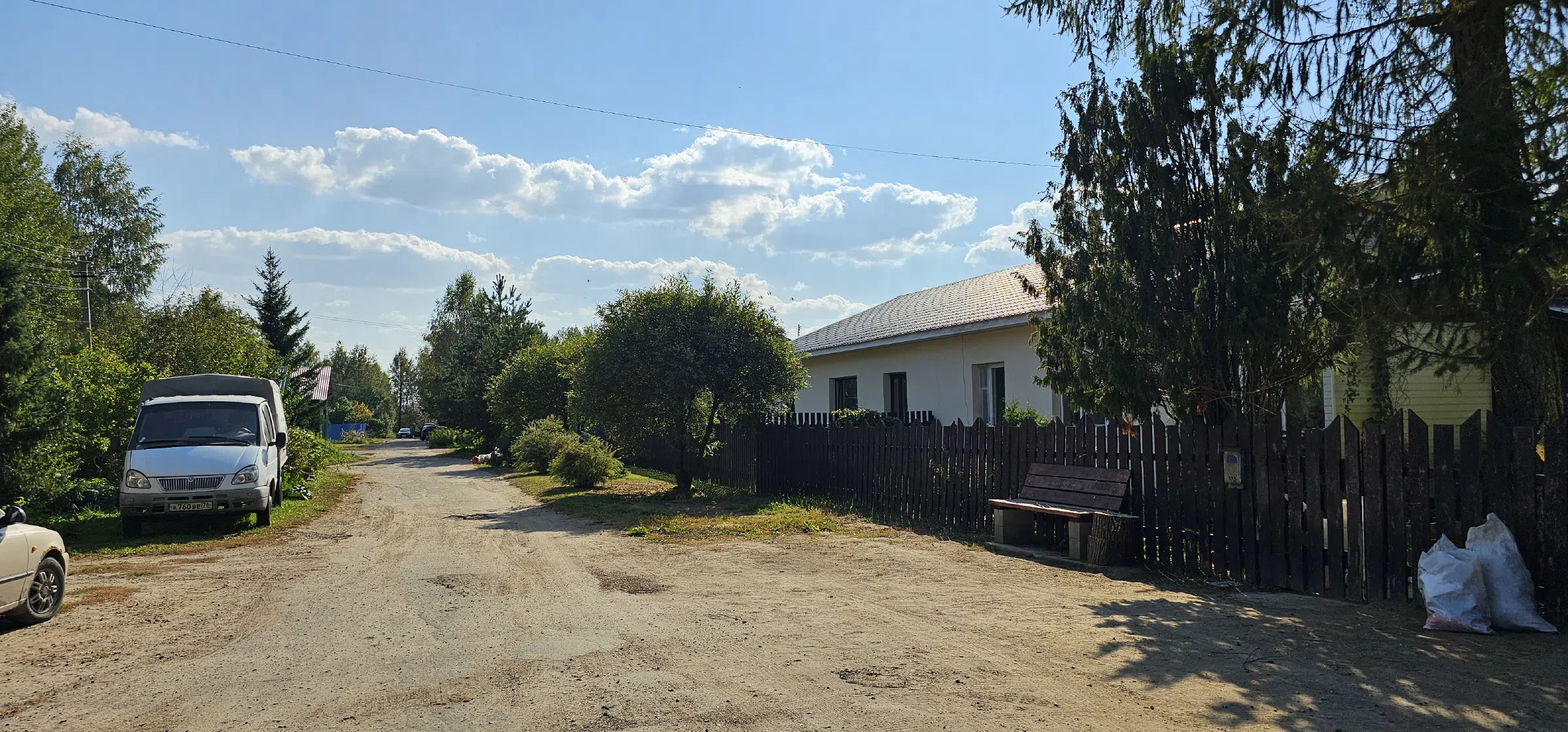 Ряд старых заборов, фото 11