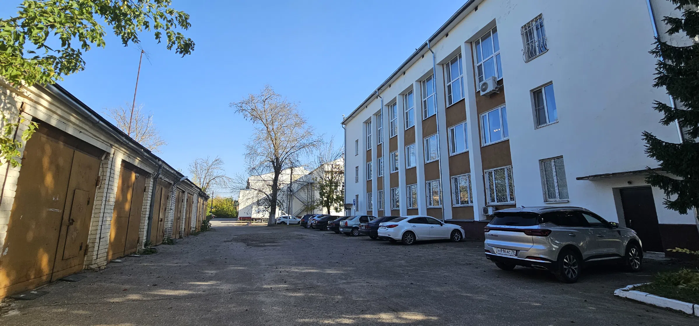 Административное здание советской постройки, фото 5