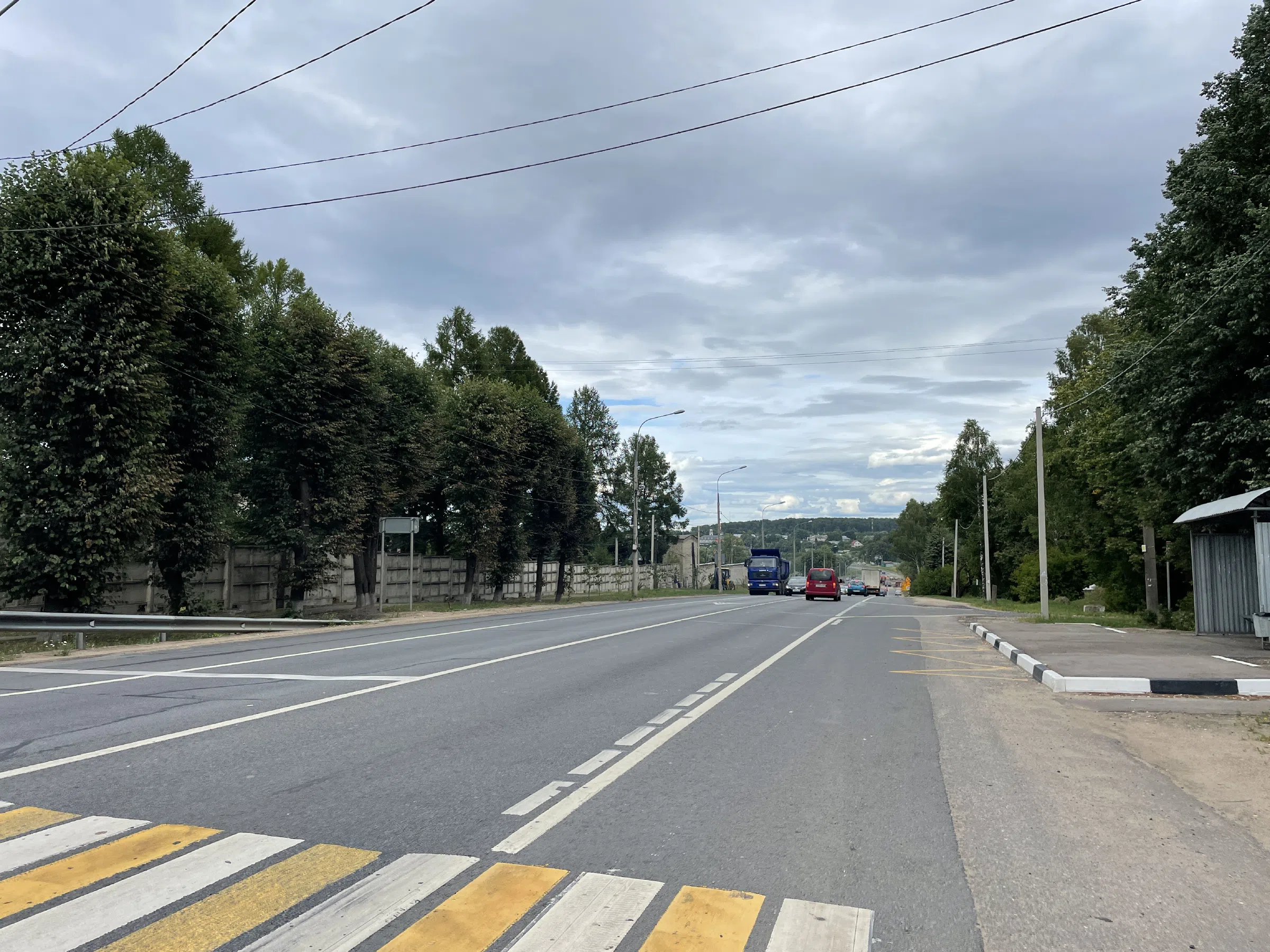 Кафе в лесу с террасой, фото 3