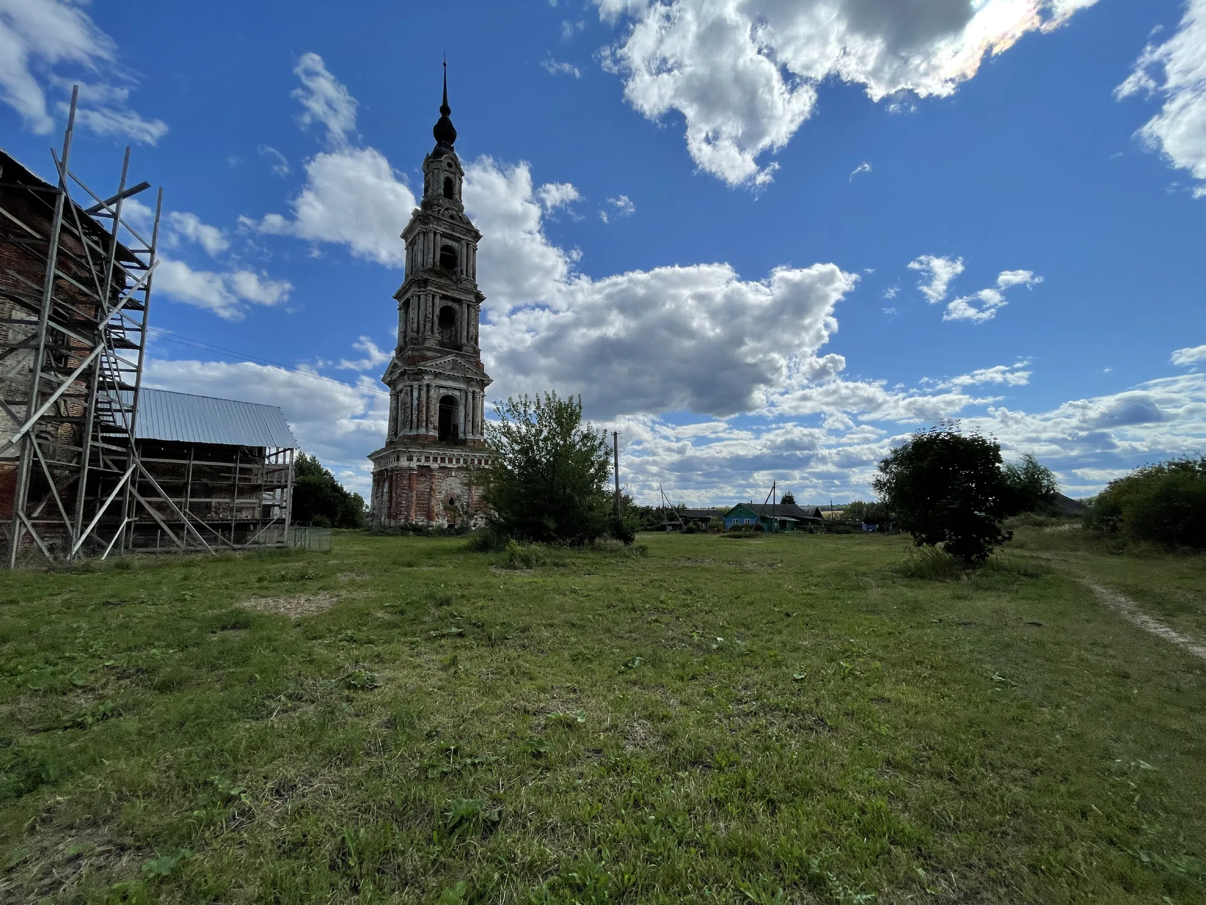Церковь с шатровой колокольней, фото 16