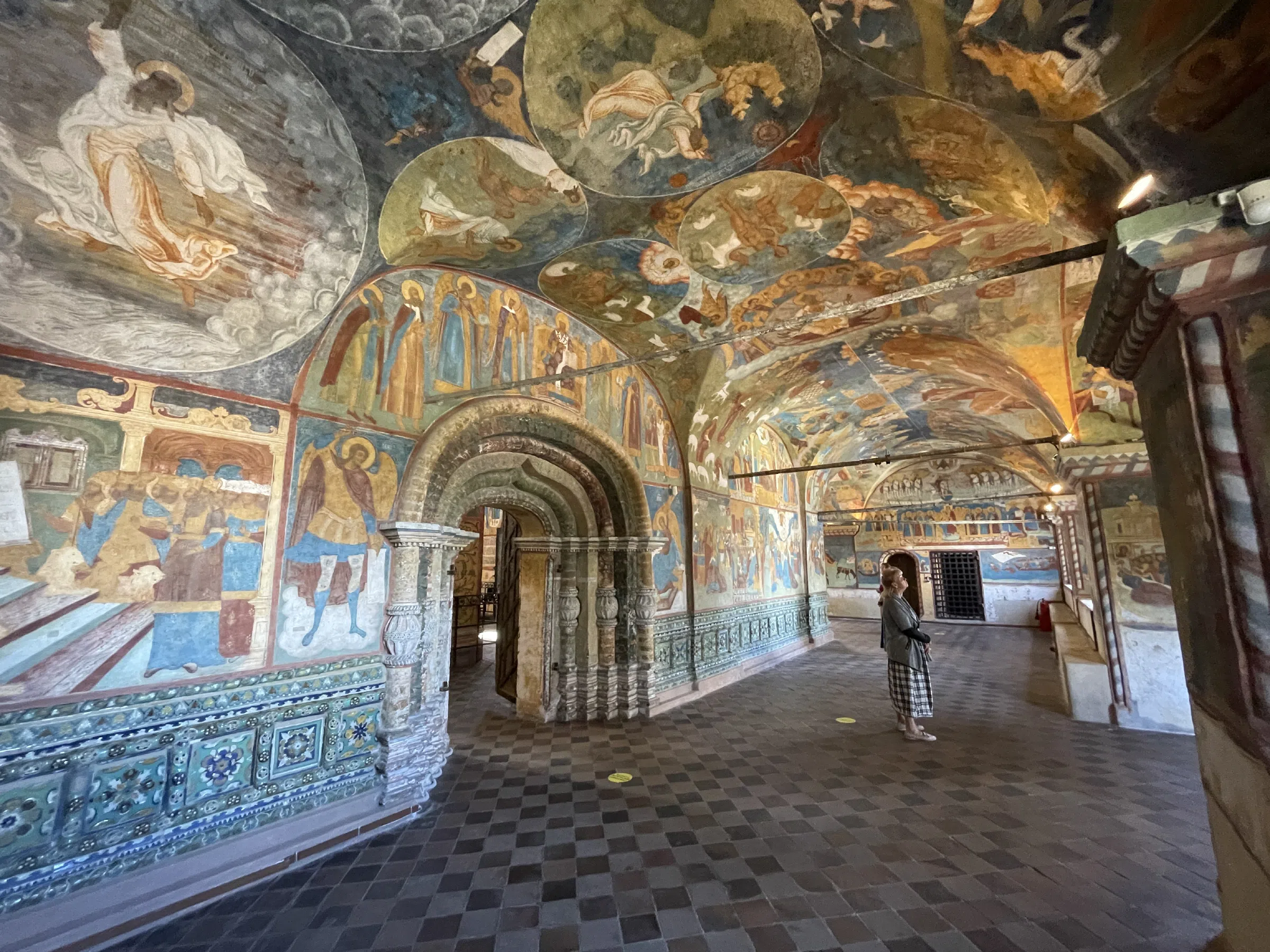 Церковь с росписью стен, фото 23
