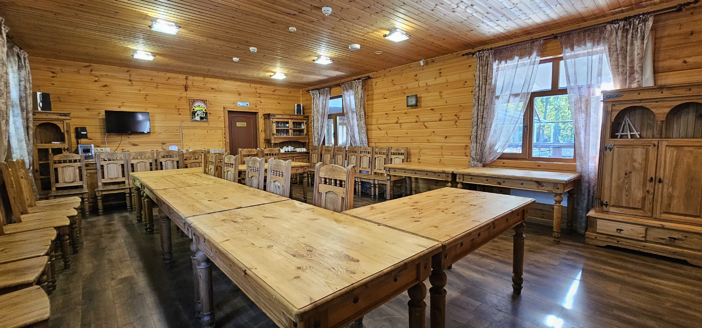 Ресторан с классическим интерьером, фото 10