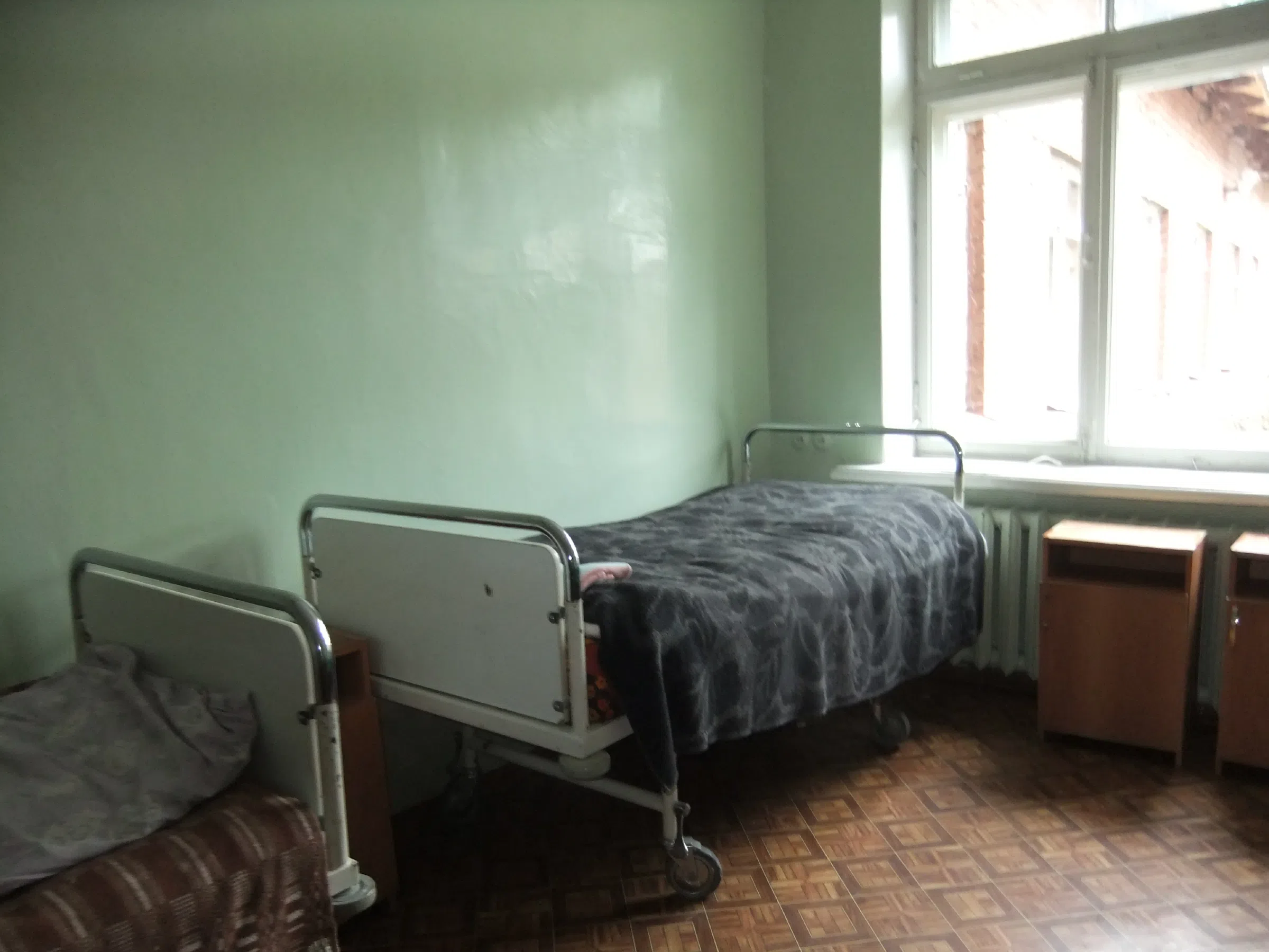 Больница в лесу с арками, фото 19