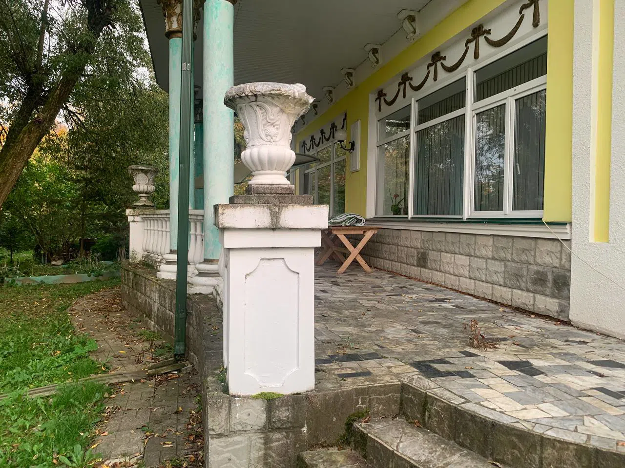Желтая дача с колоннами, фото 14