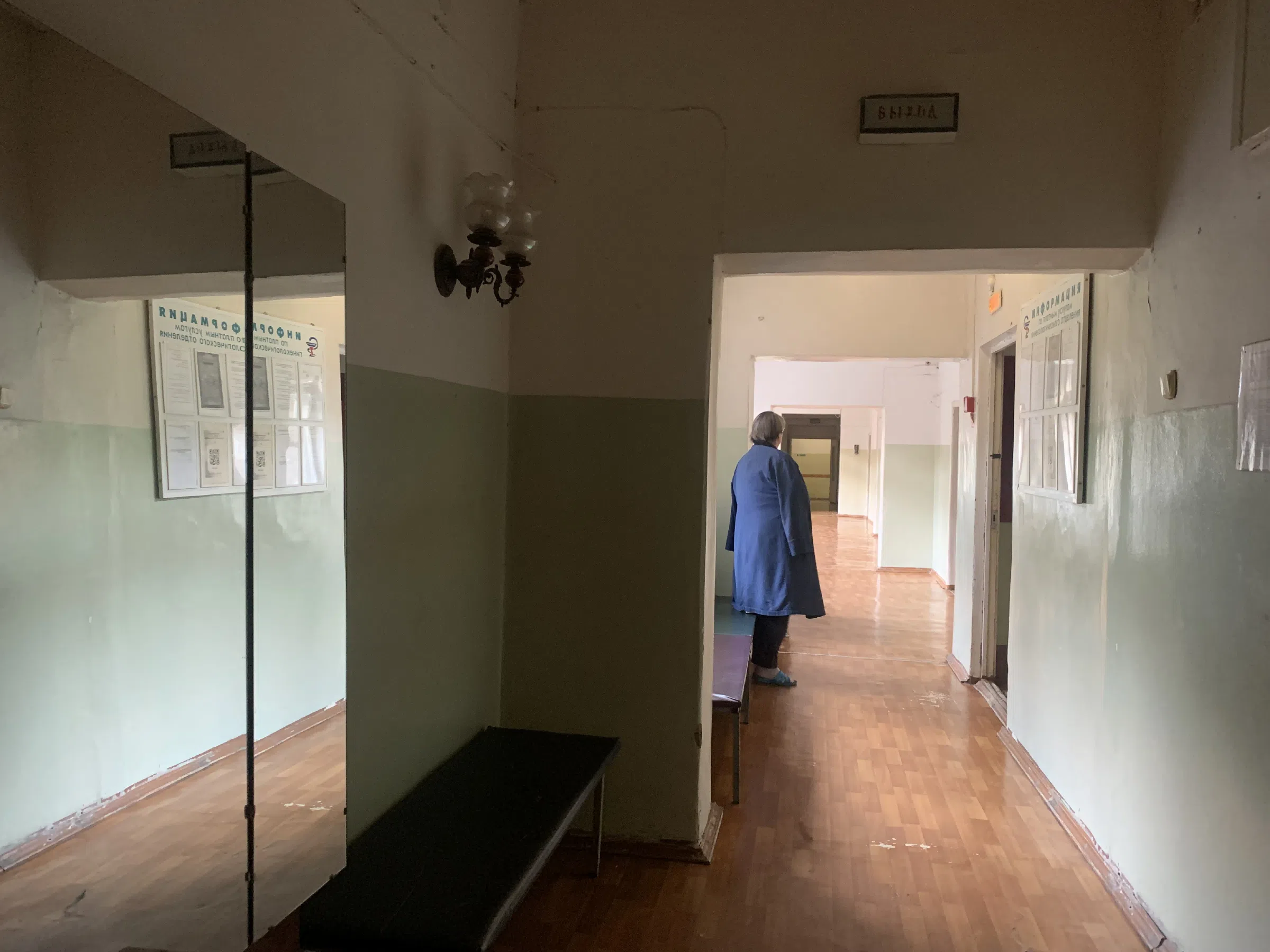Больница в здании сталинской эпохи, фото 17