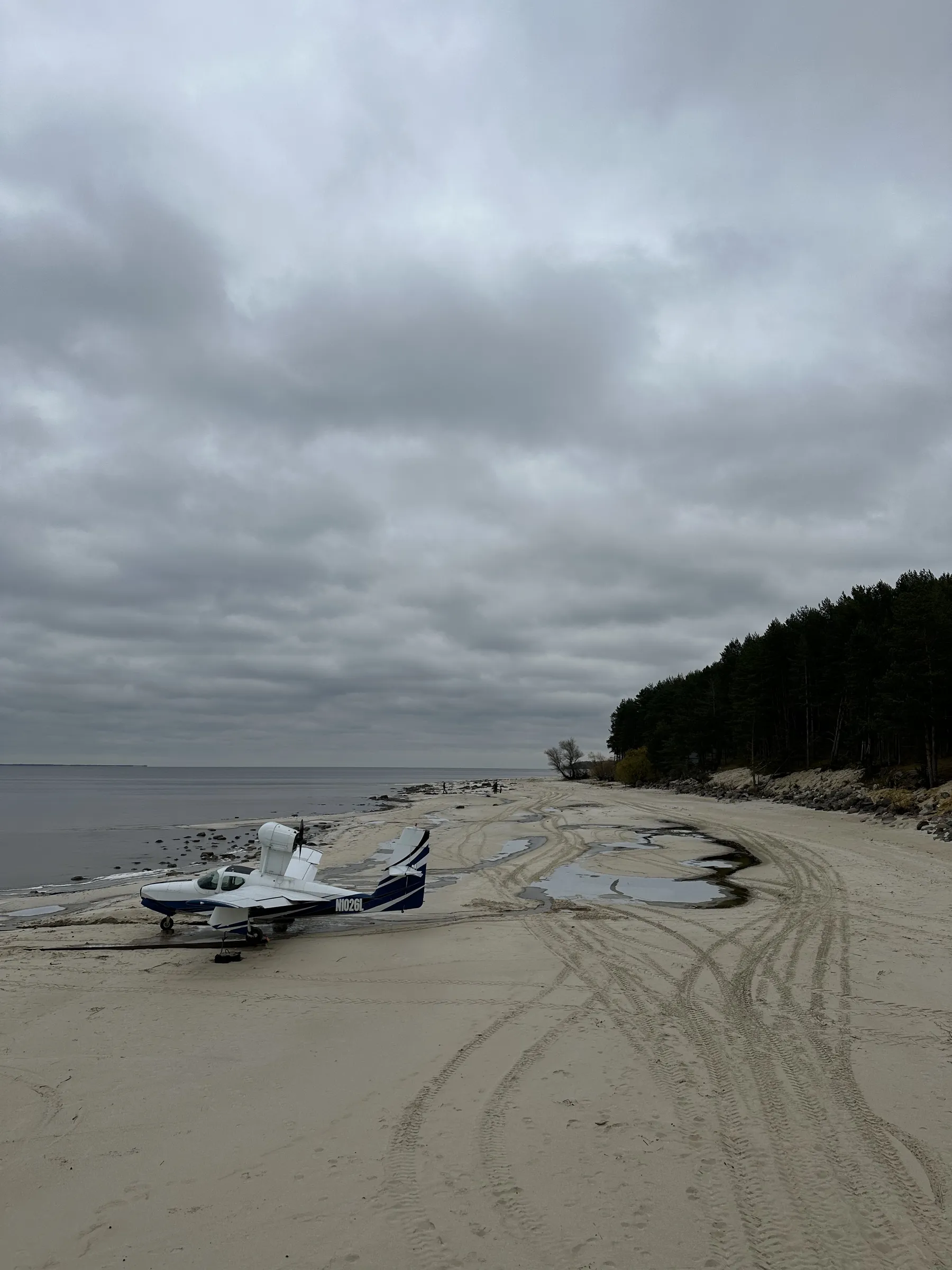 Деревянный домик у воды, фото 16