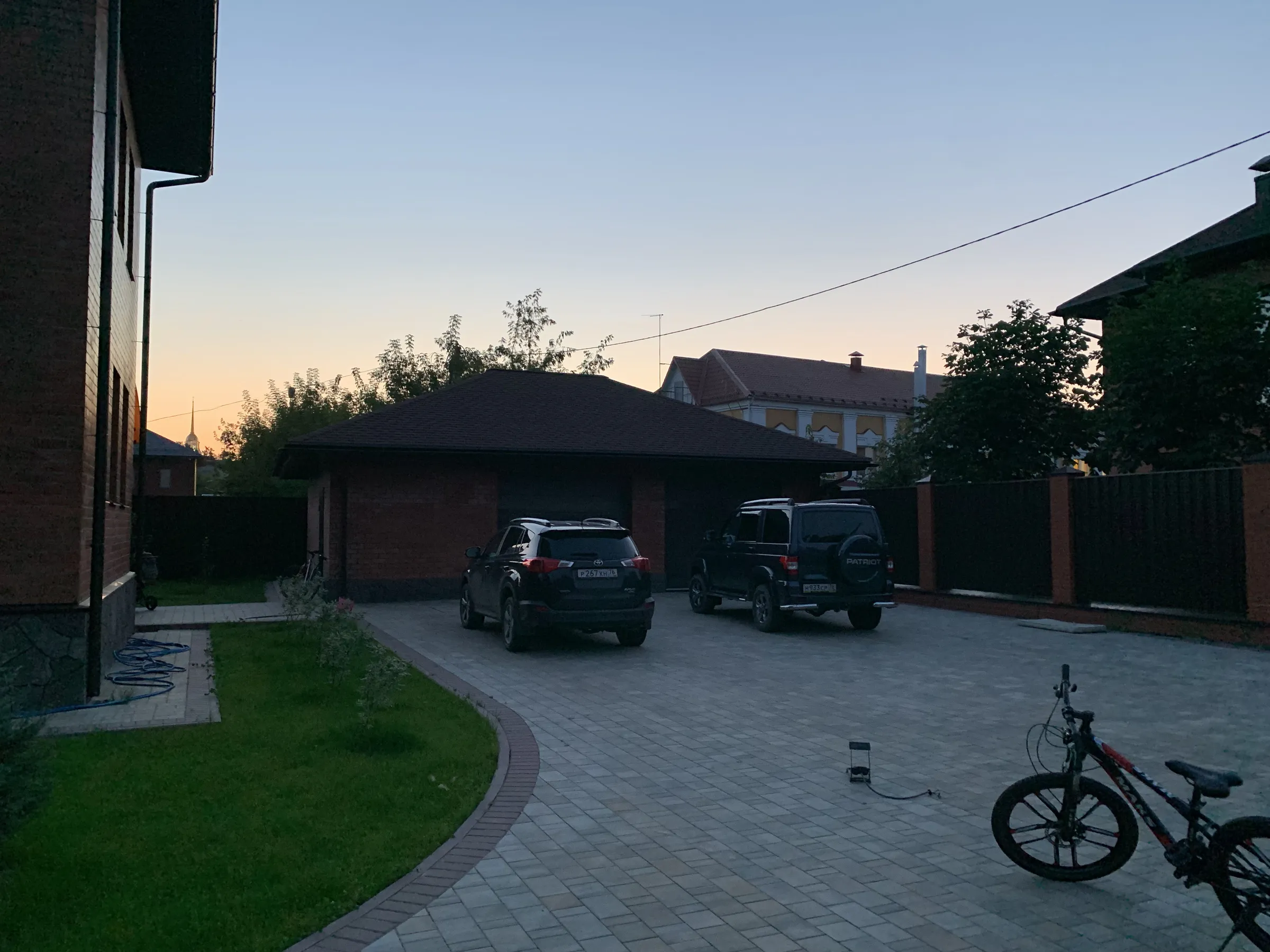Кирпичный дом с эркером, фото 2