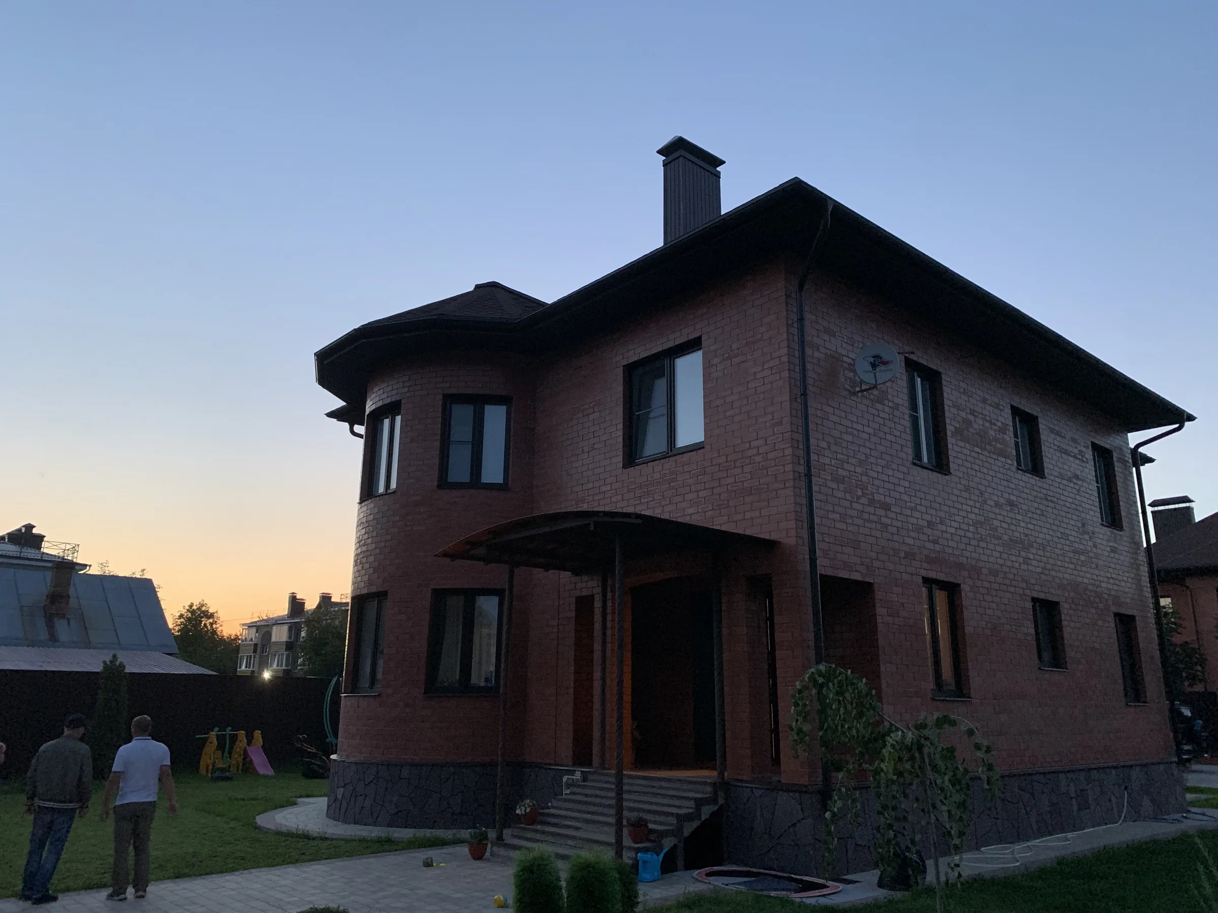 Кирпичный дом с эркером, фото 7