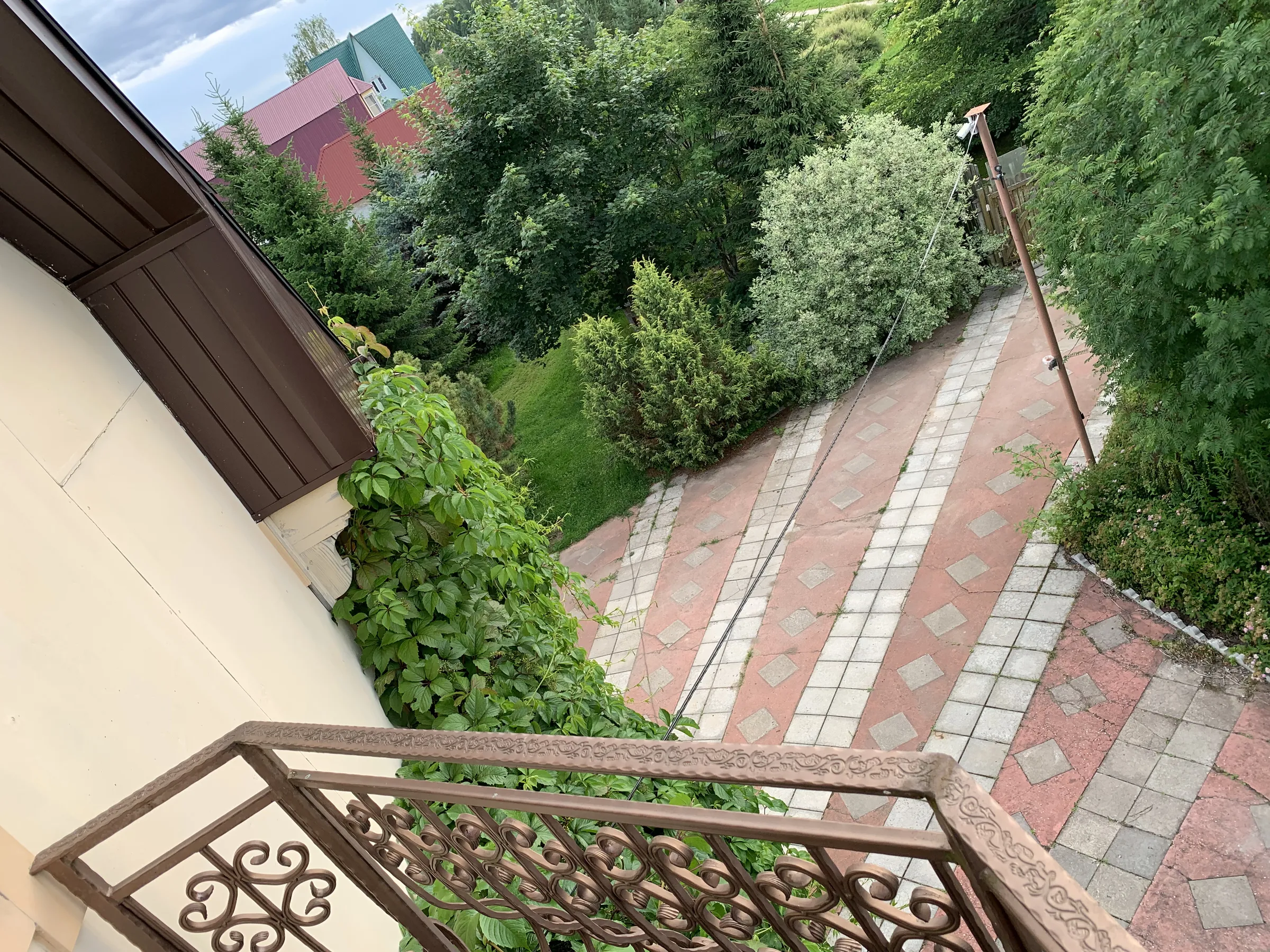 Плющевой дом с флюгером, фото 18
