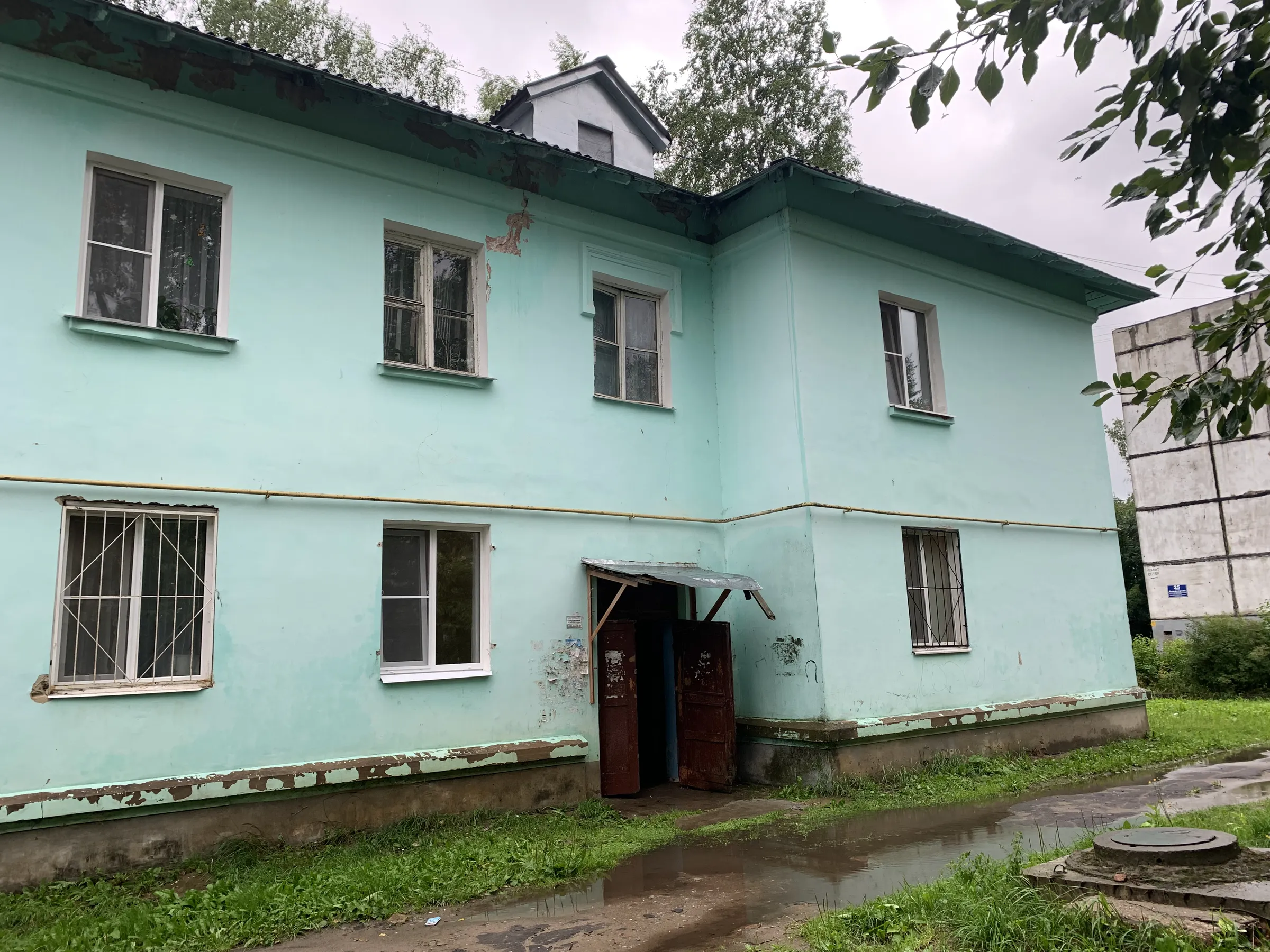 Спальня с волнистыми обоями, фото 23