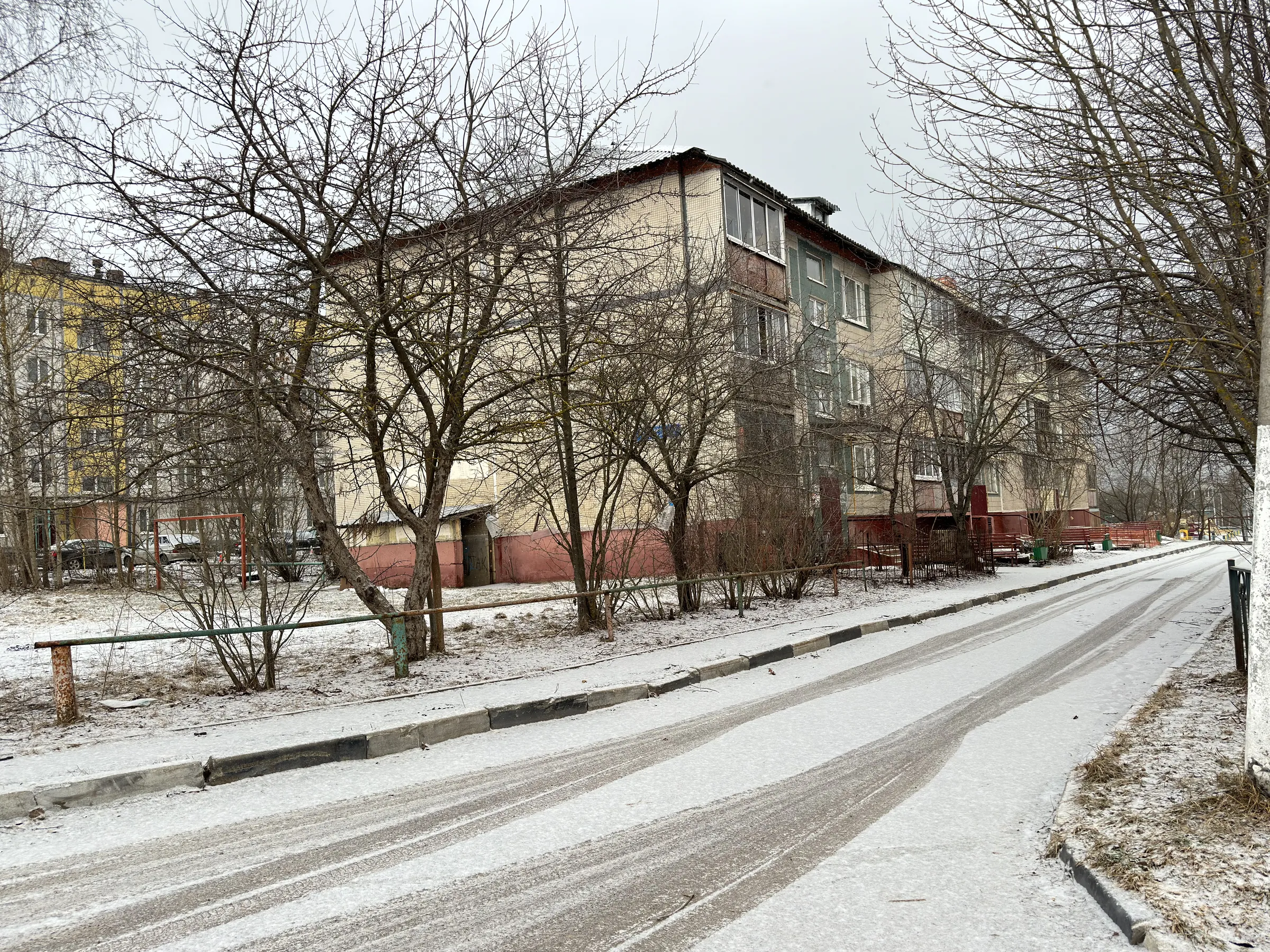 Зимняя сталинка с видом, фото 13