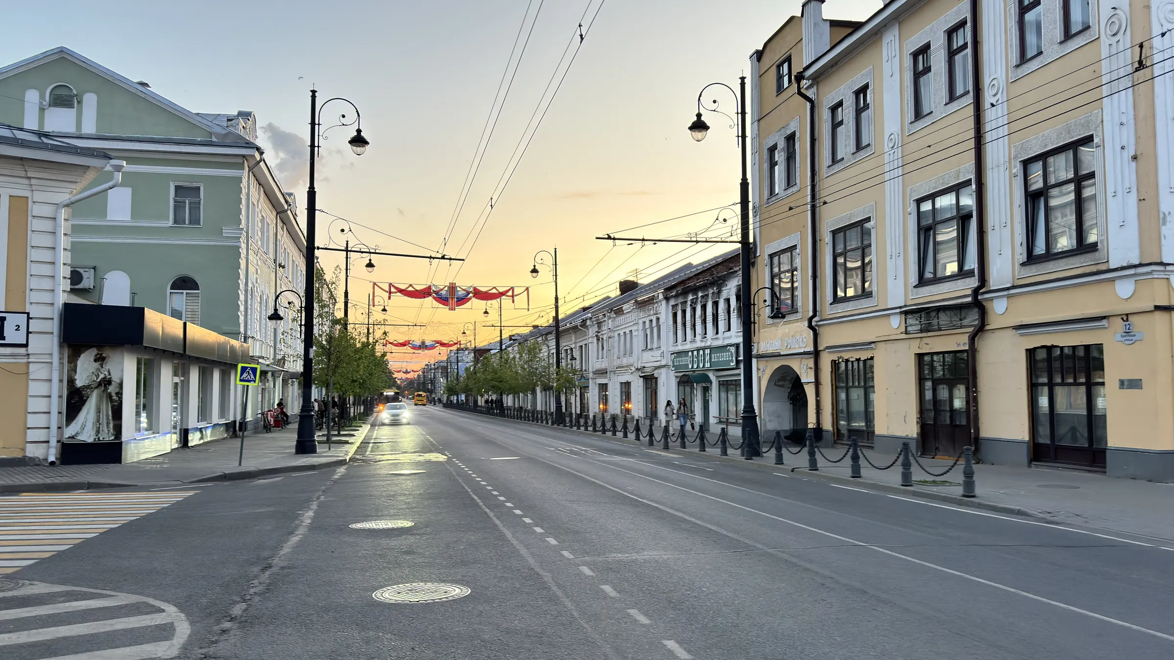 Городская улица с храмом, фото 9