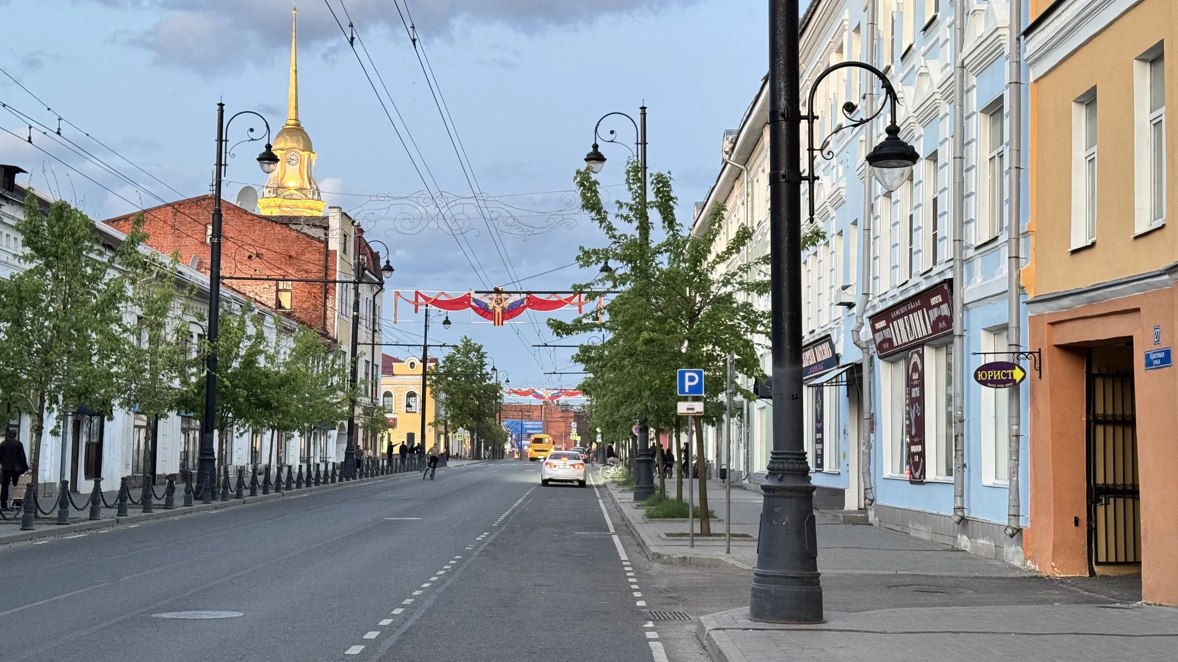 Городская улица с храмом, фото 14