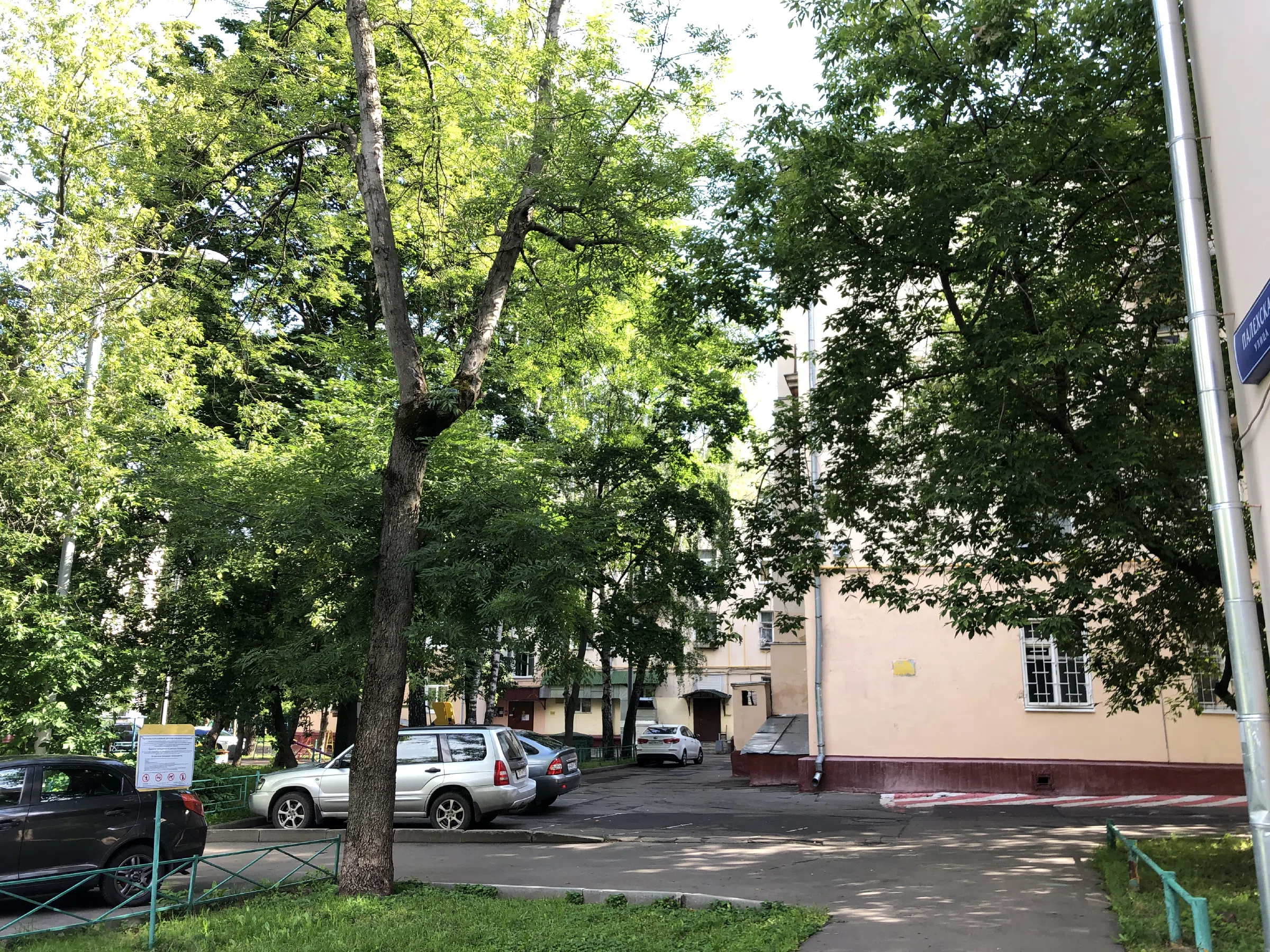 Двор старого фонда, фото 6