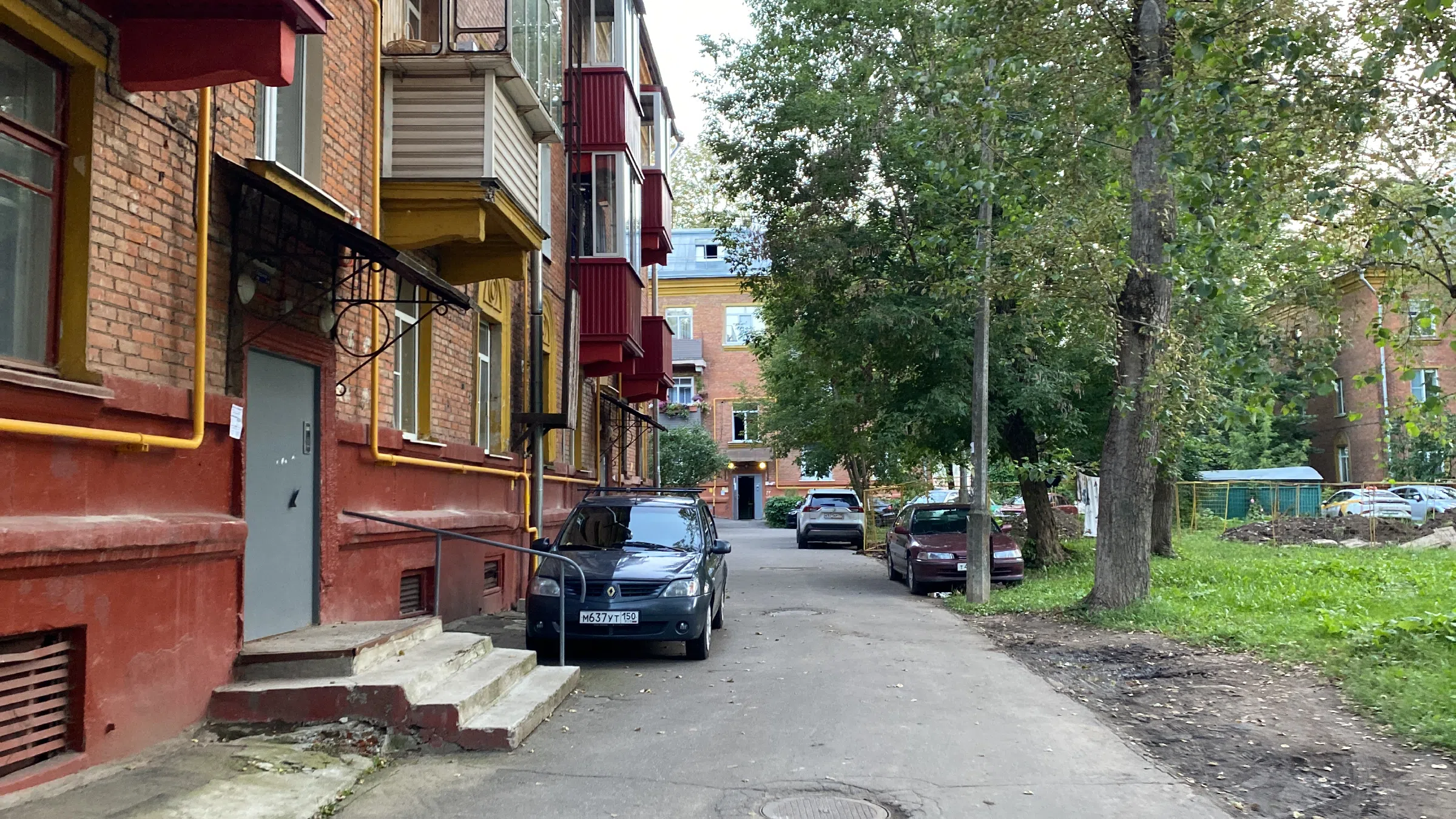 Кирпичная сталинка во дворе, фото 9