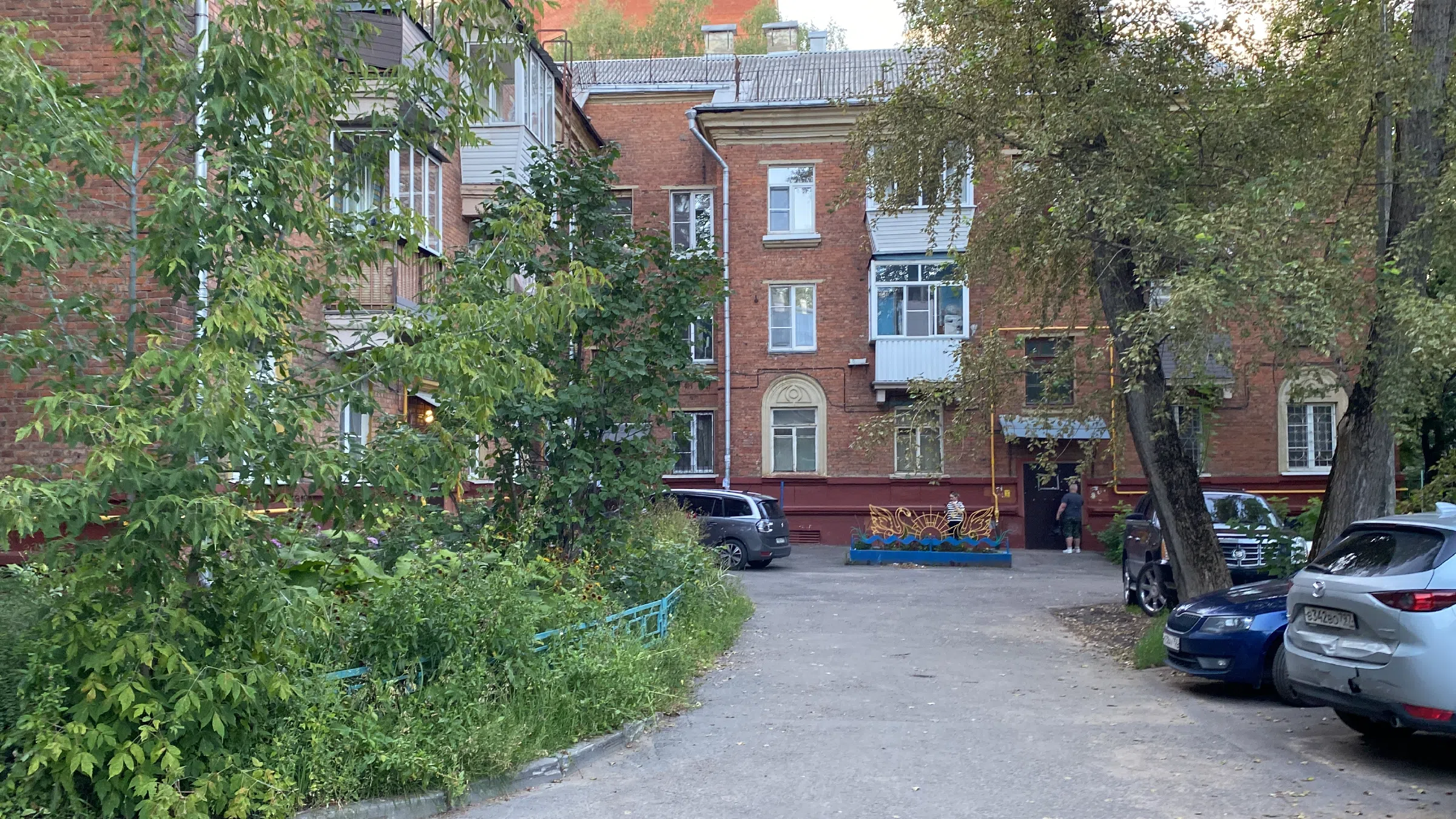 Кирпичная сталинка во дворе, фото 17