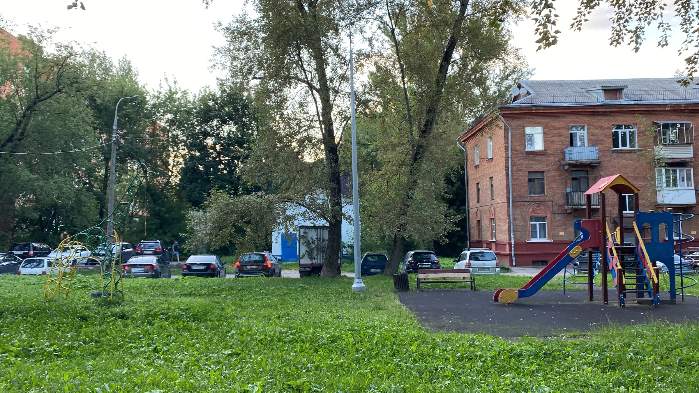 Кирпичная сталинка во дворе, фото 10
