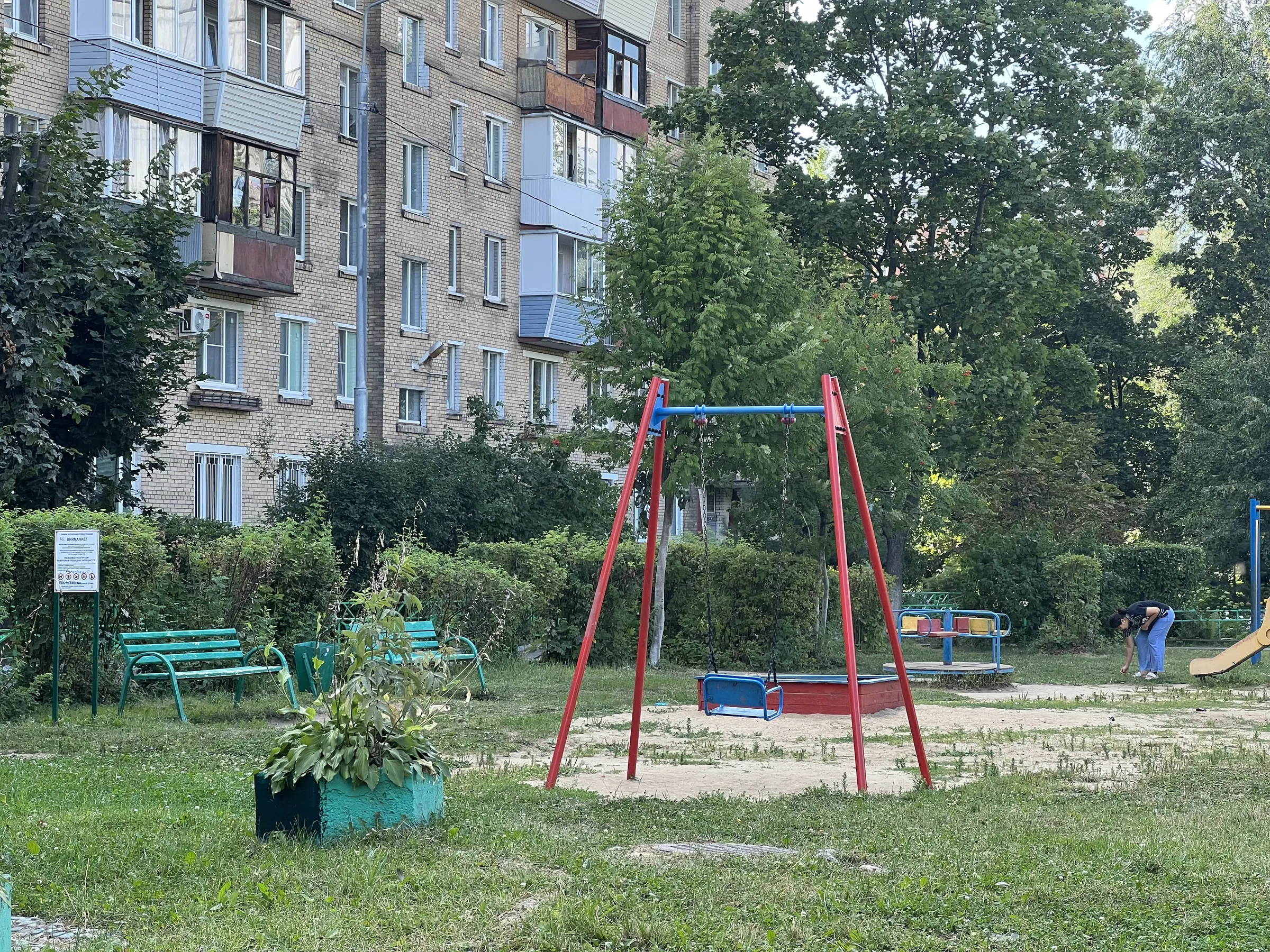 Детская площадка во дворе, фото 4