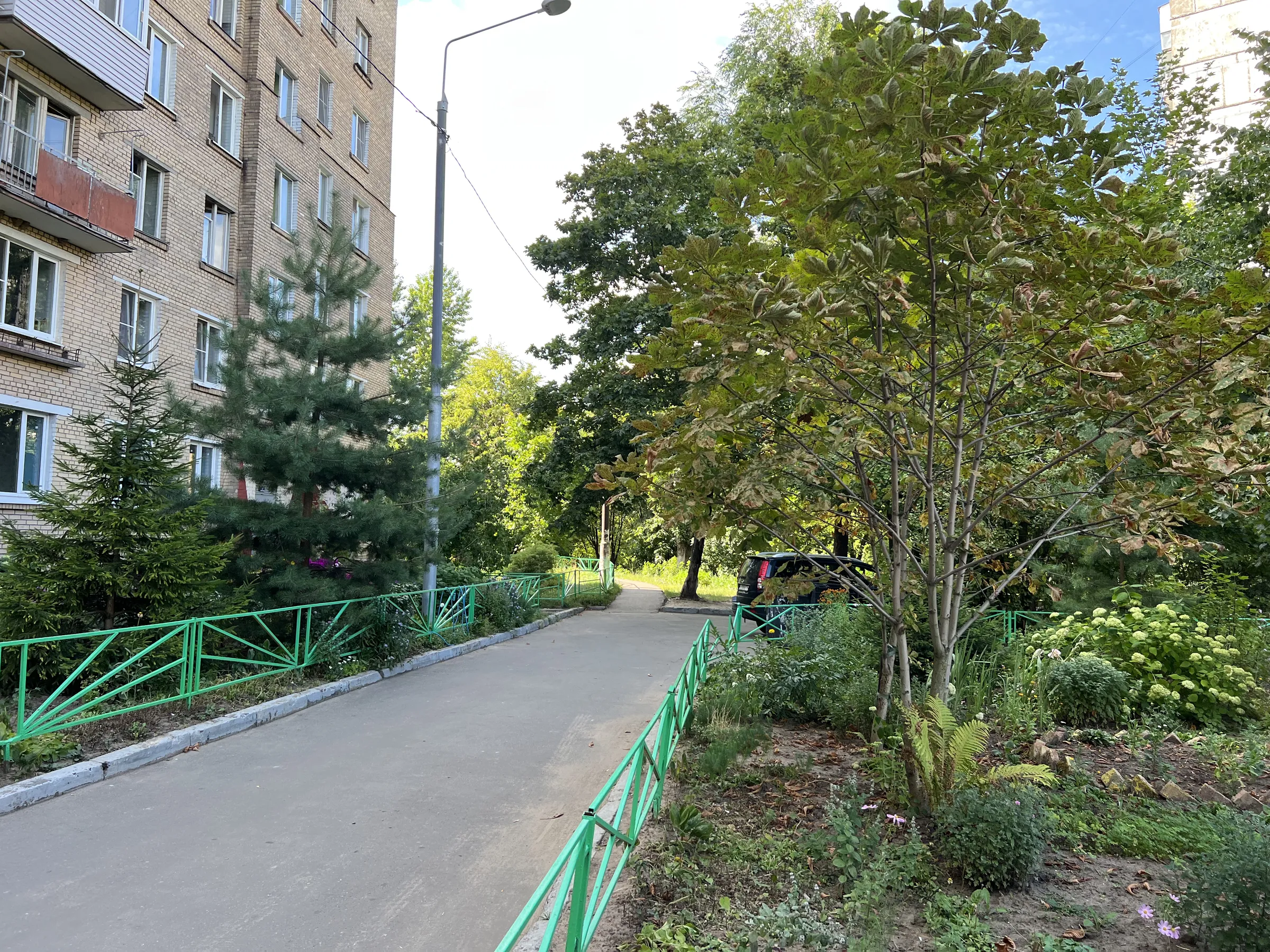 Детская площадка во дворе, фото 19