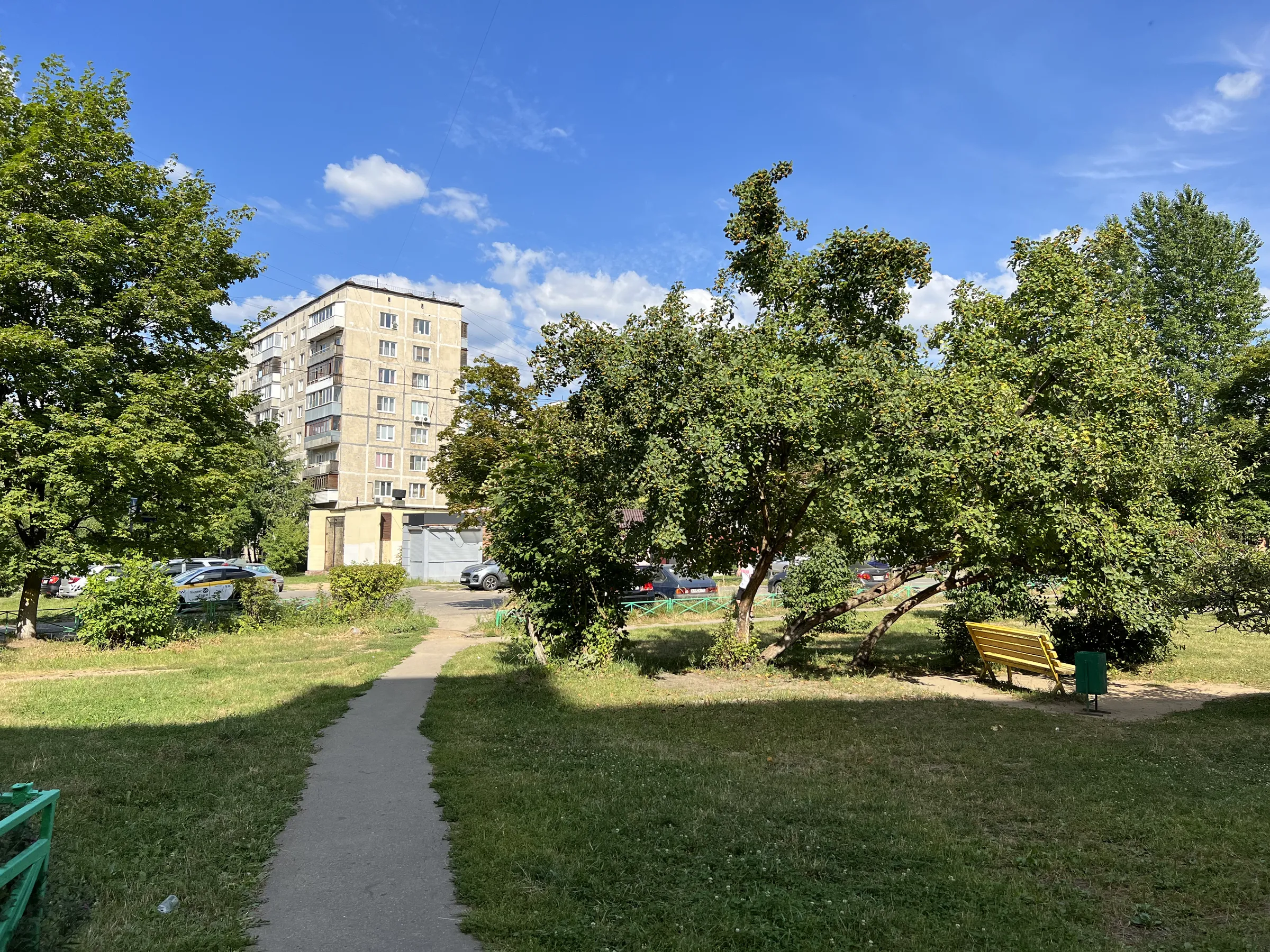 Детская площадка во дворе, фото 17