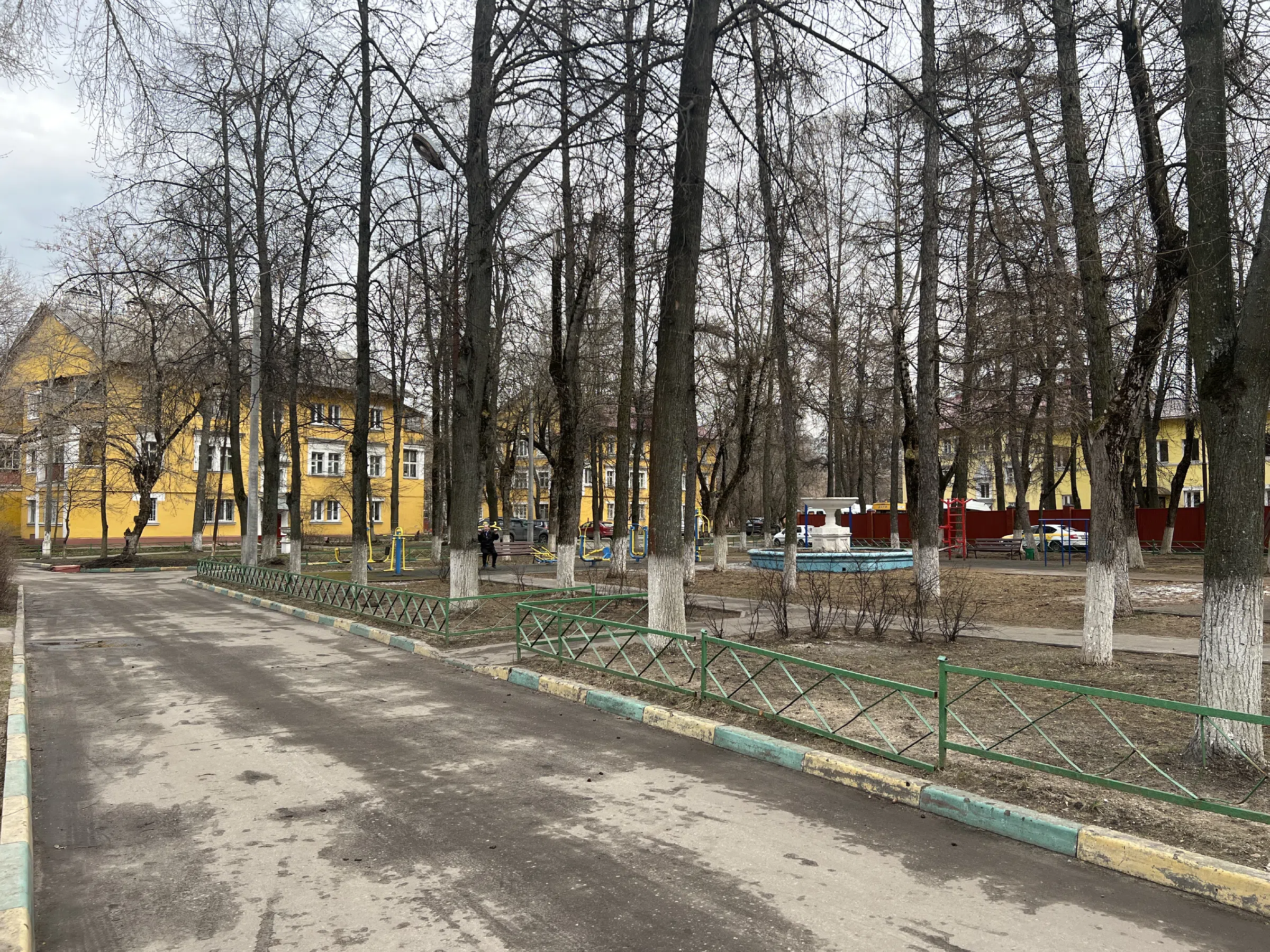 Сталинка с детской площадкой, фото 6