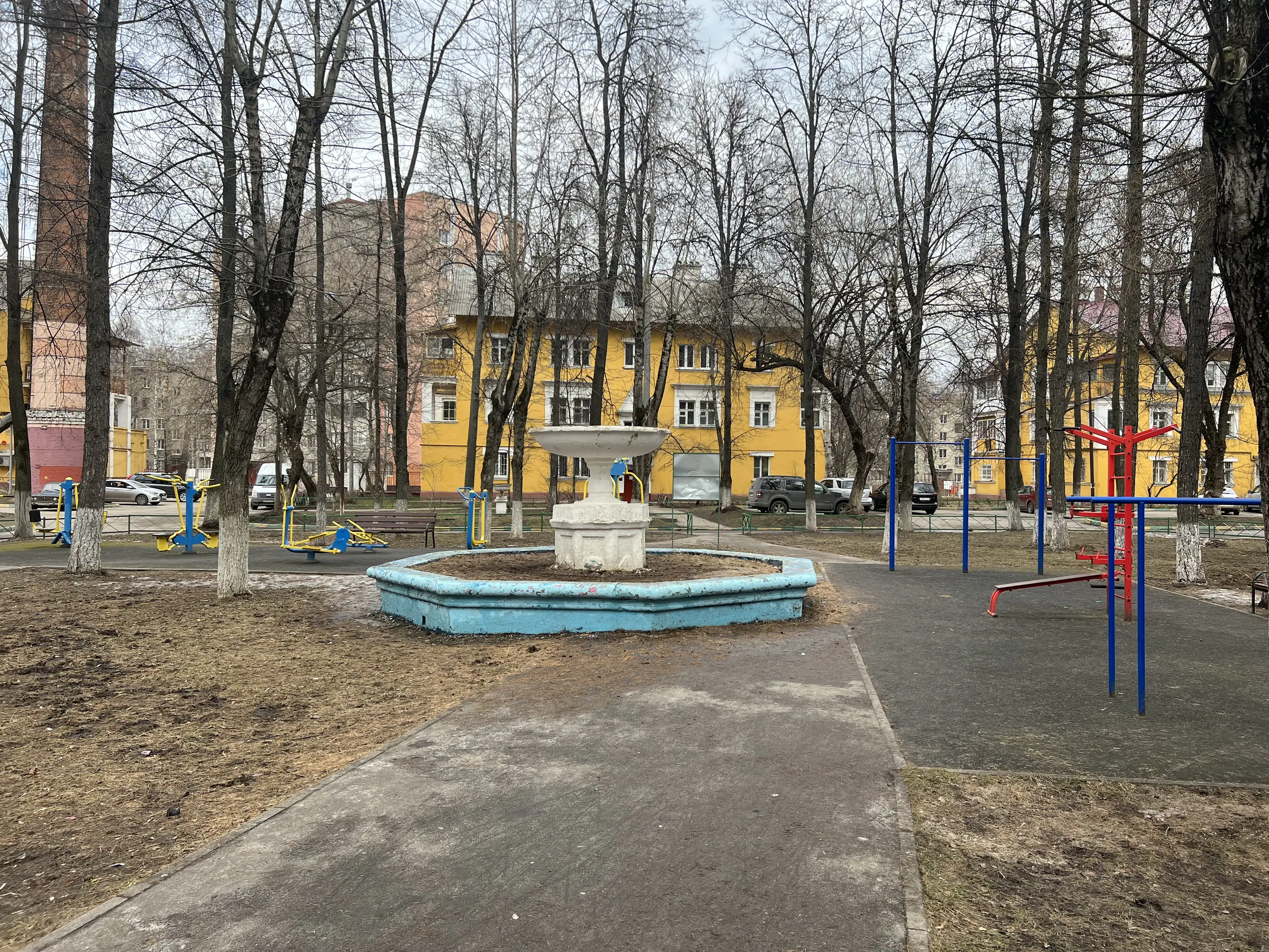 Сталинка с детской площадкой, фото 17
